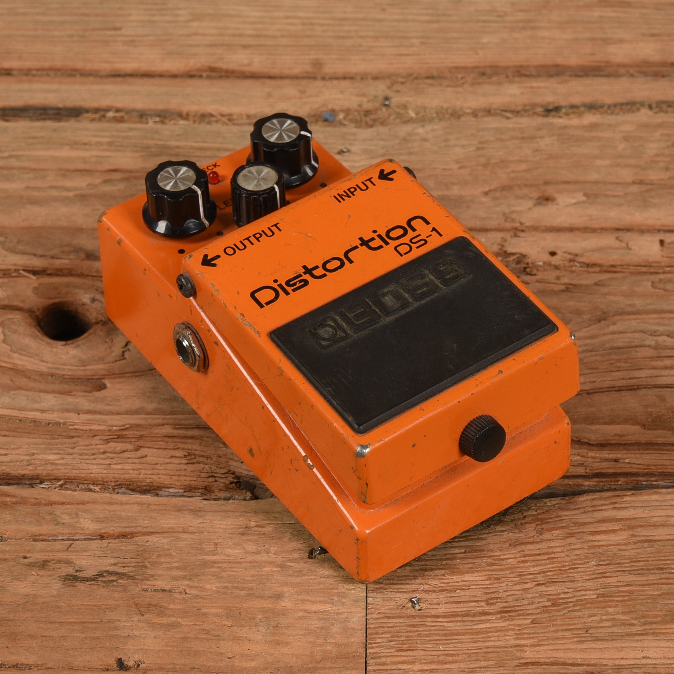 Boss DS-1 Distortion Effects and Pedals / Distortion