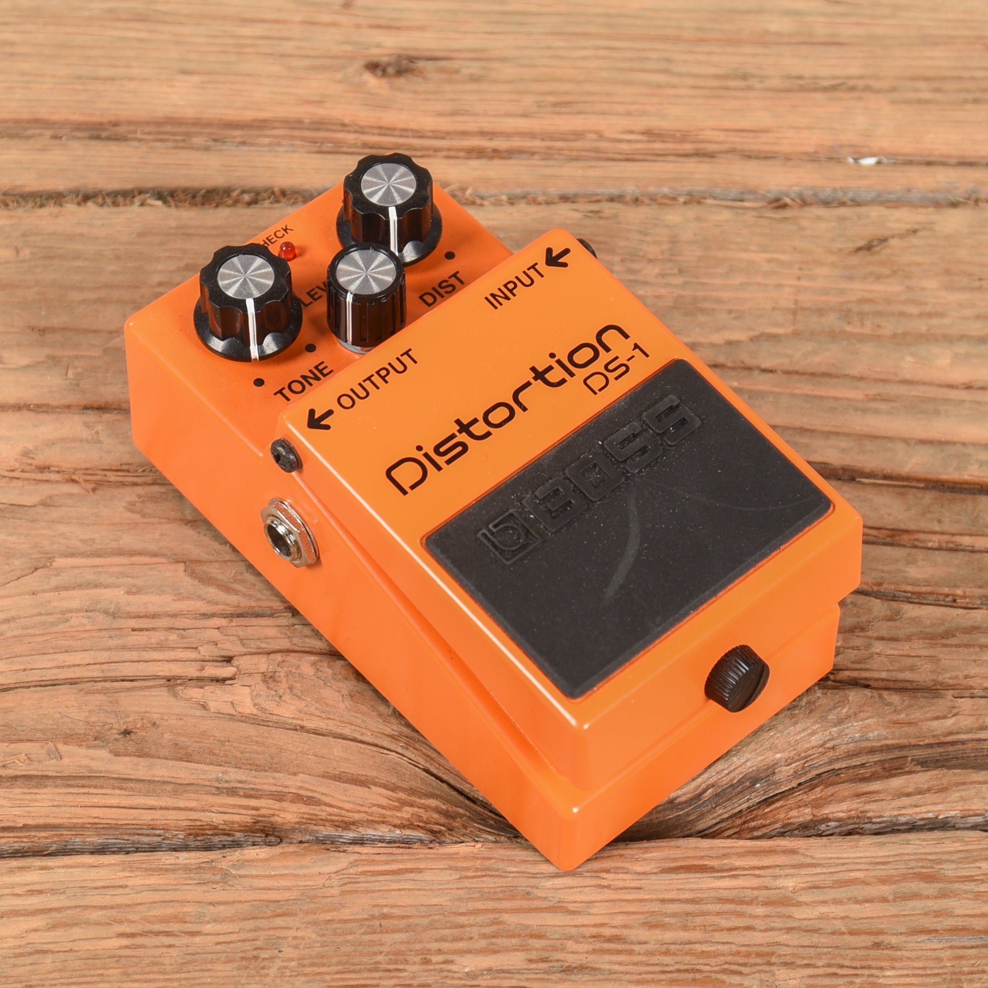 Boss DS-1 Distortion Effects and Pedals / Distortion