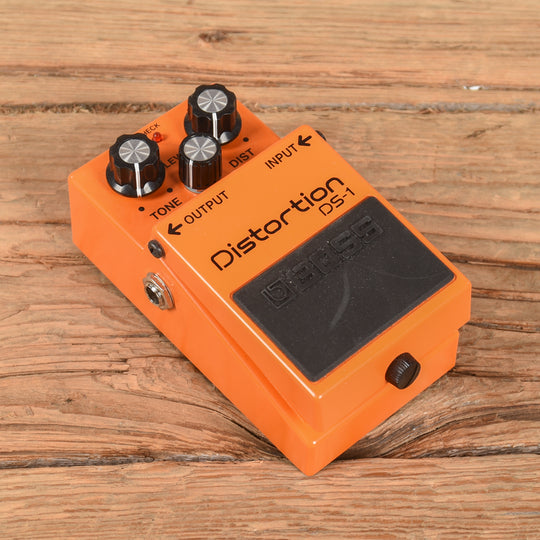 Boss DS-1 Distortion Effects and Pedals / Distortion