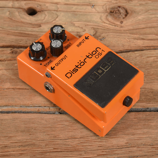 Boss DS-1 Distortion Effects and Pedals / Distortion