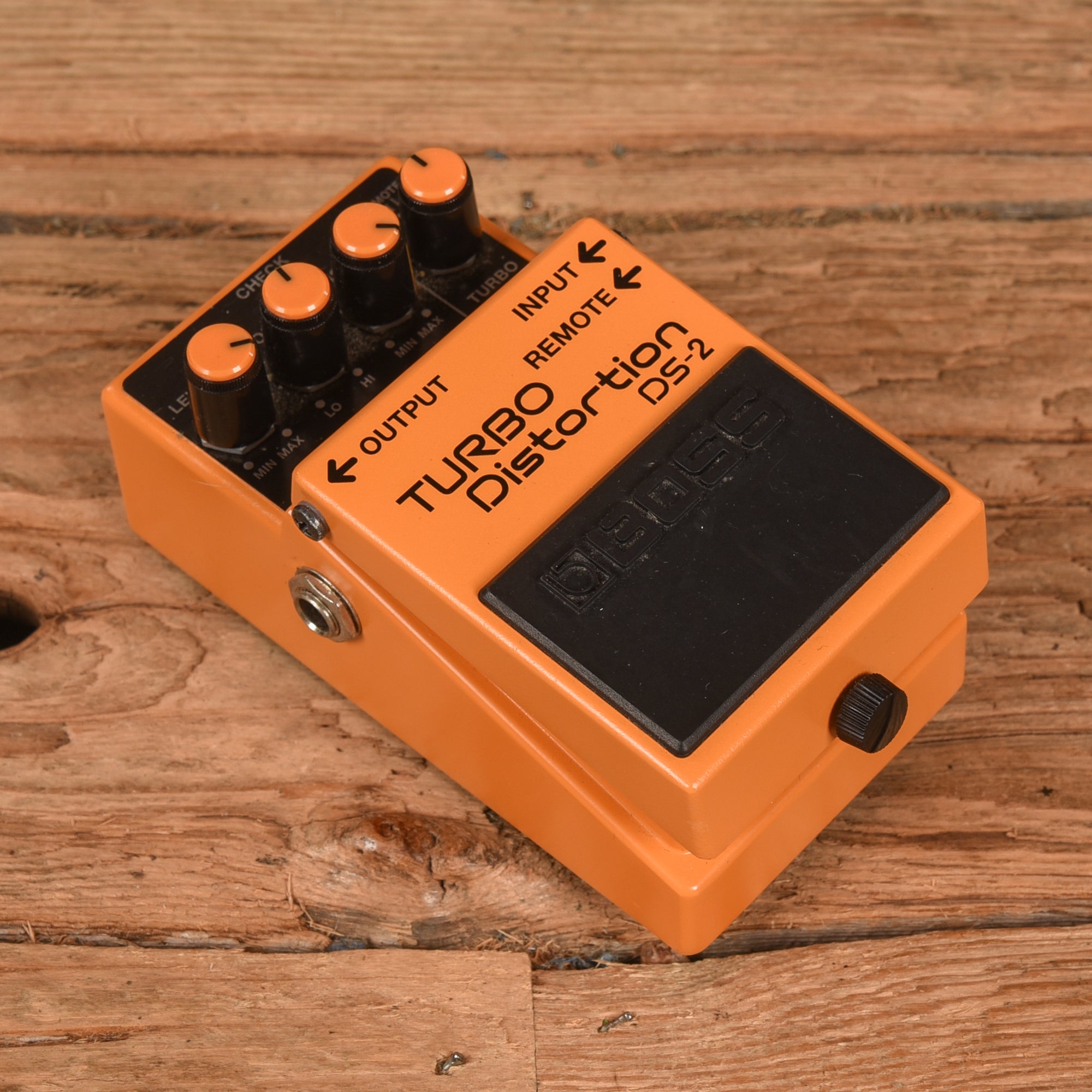 Boss DS-2 Turbo Distortion Effects and Pedals / Distortion