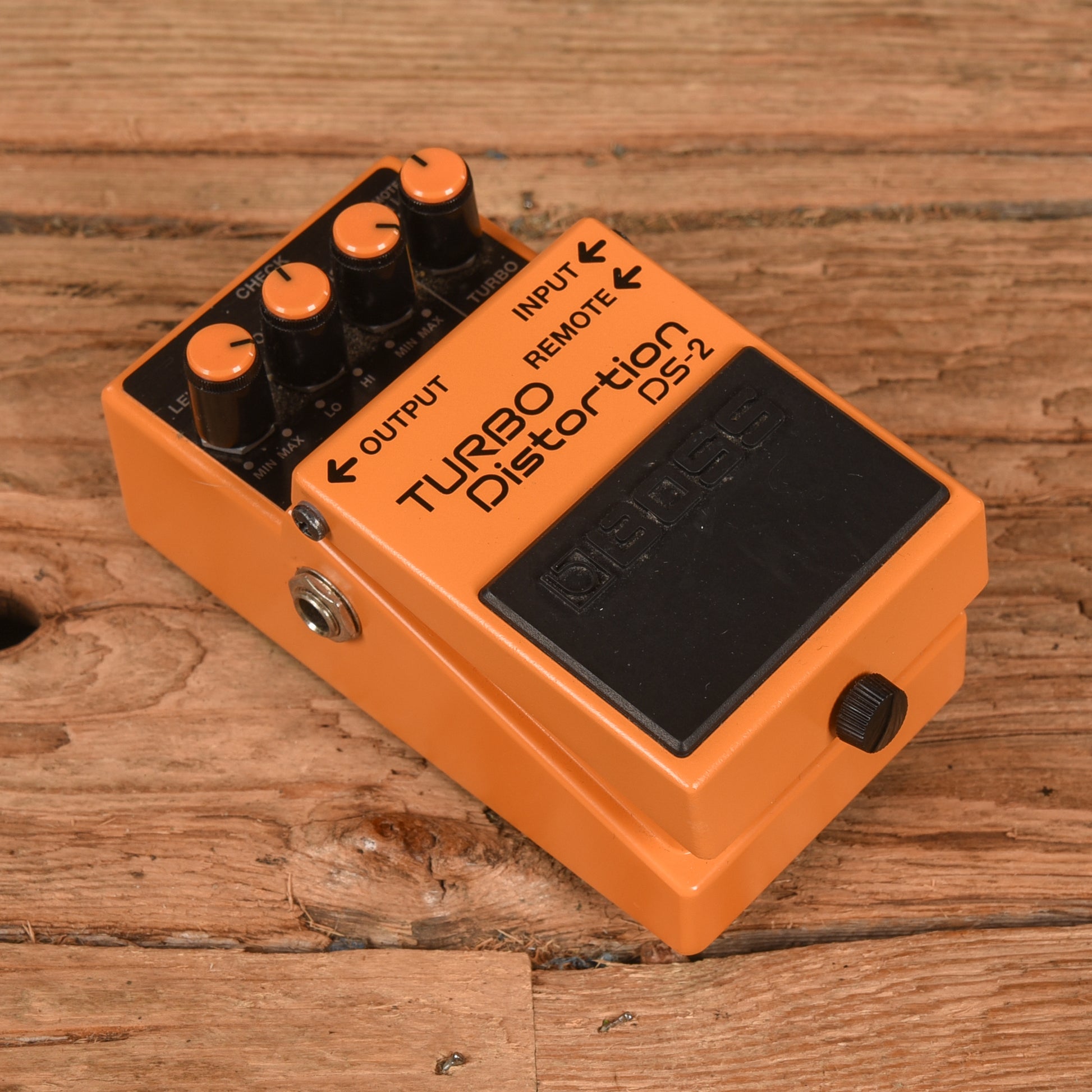 Boss DS-2 Turbo Distortion Effects and Pedals / Distortion