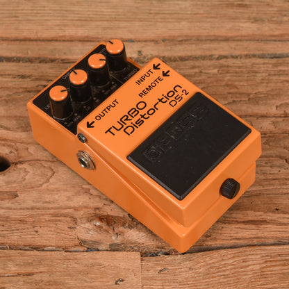 Boss DS-2 Turbo Distortion Effects and Pedals / Distortion