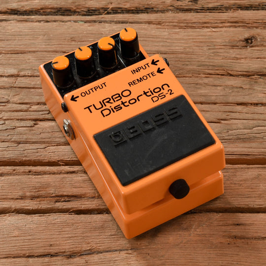 Boss DS-2 Turbo Distortion Effects and Pedals / Distortion