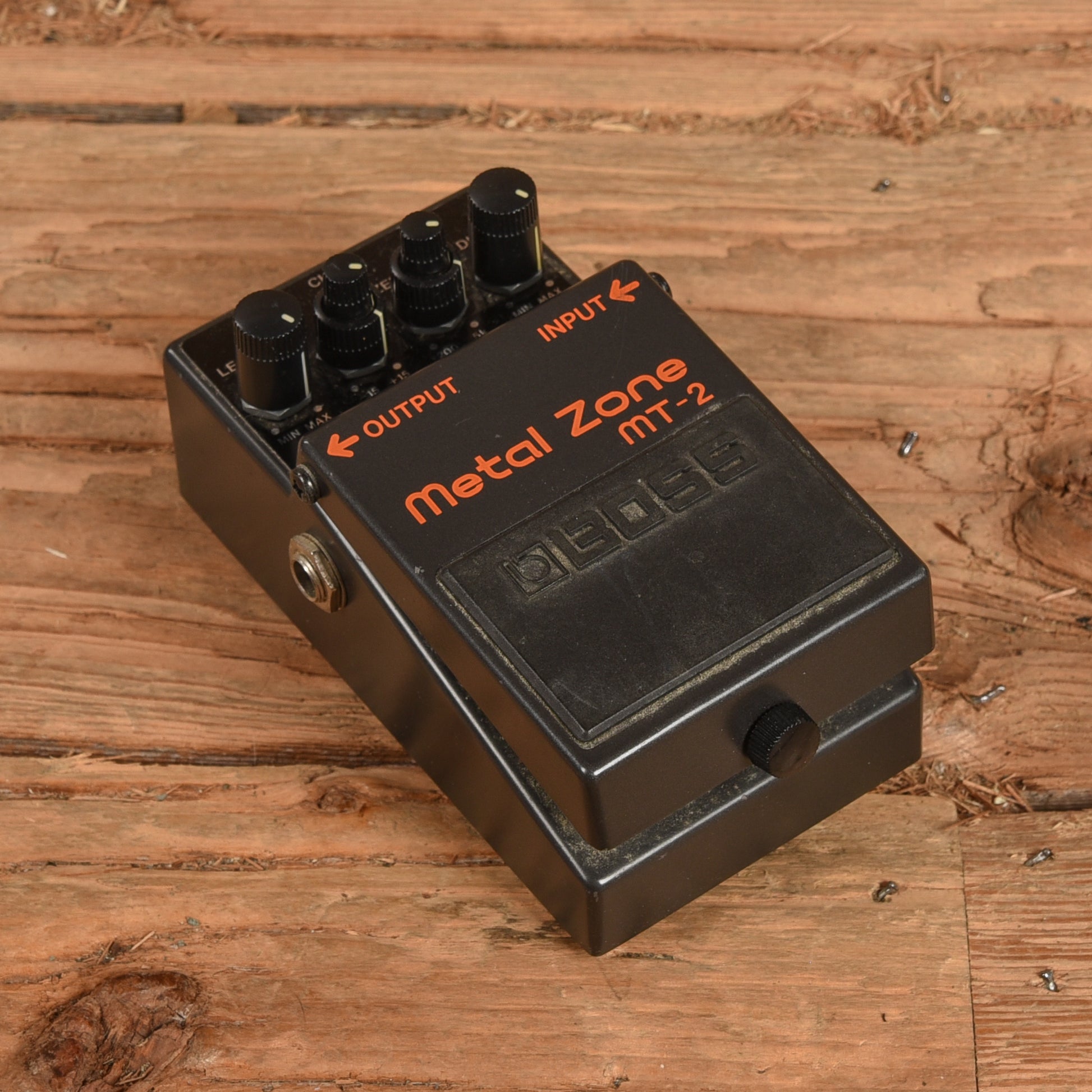Boss MT-2 Effects and Pedals / Distortion