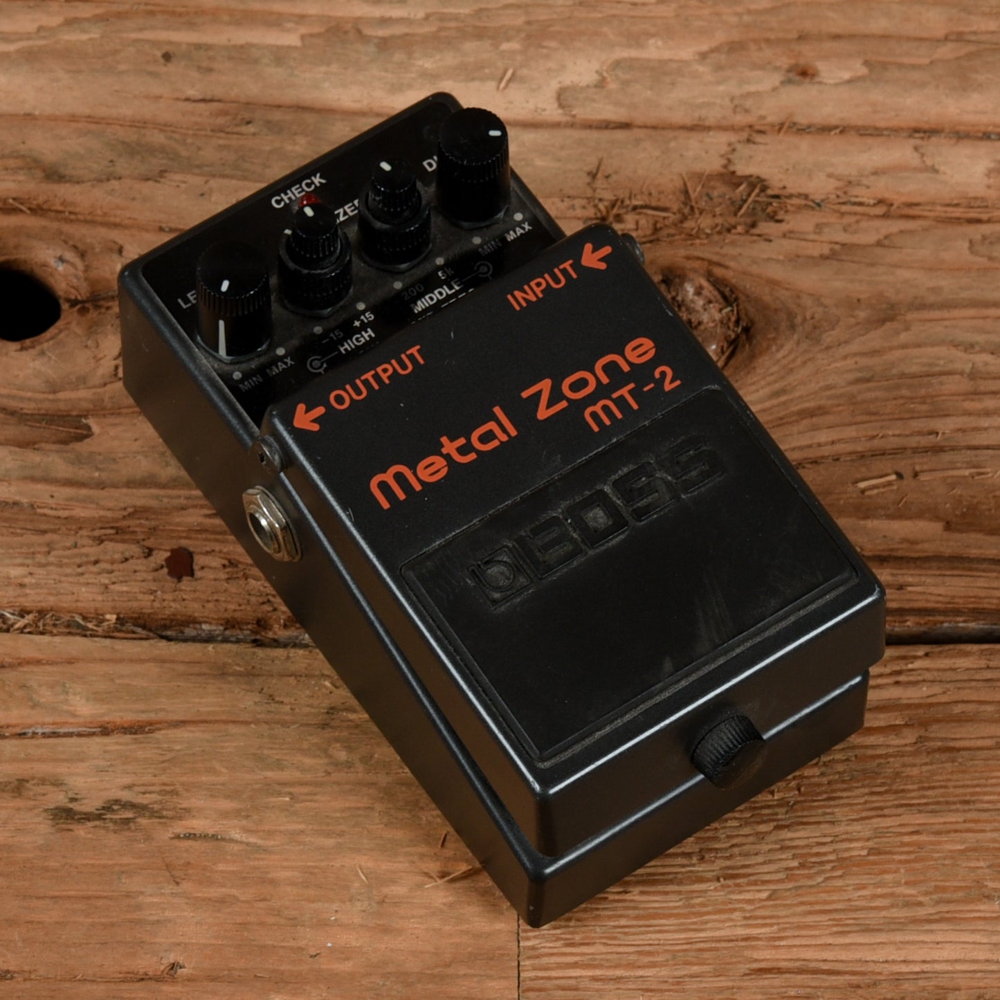 Boss MT-2 Effects and Pedals / Distortion