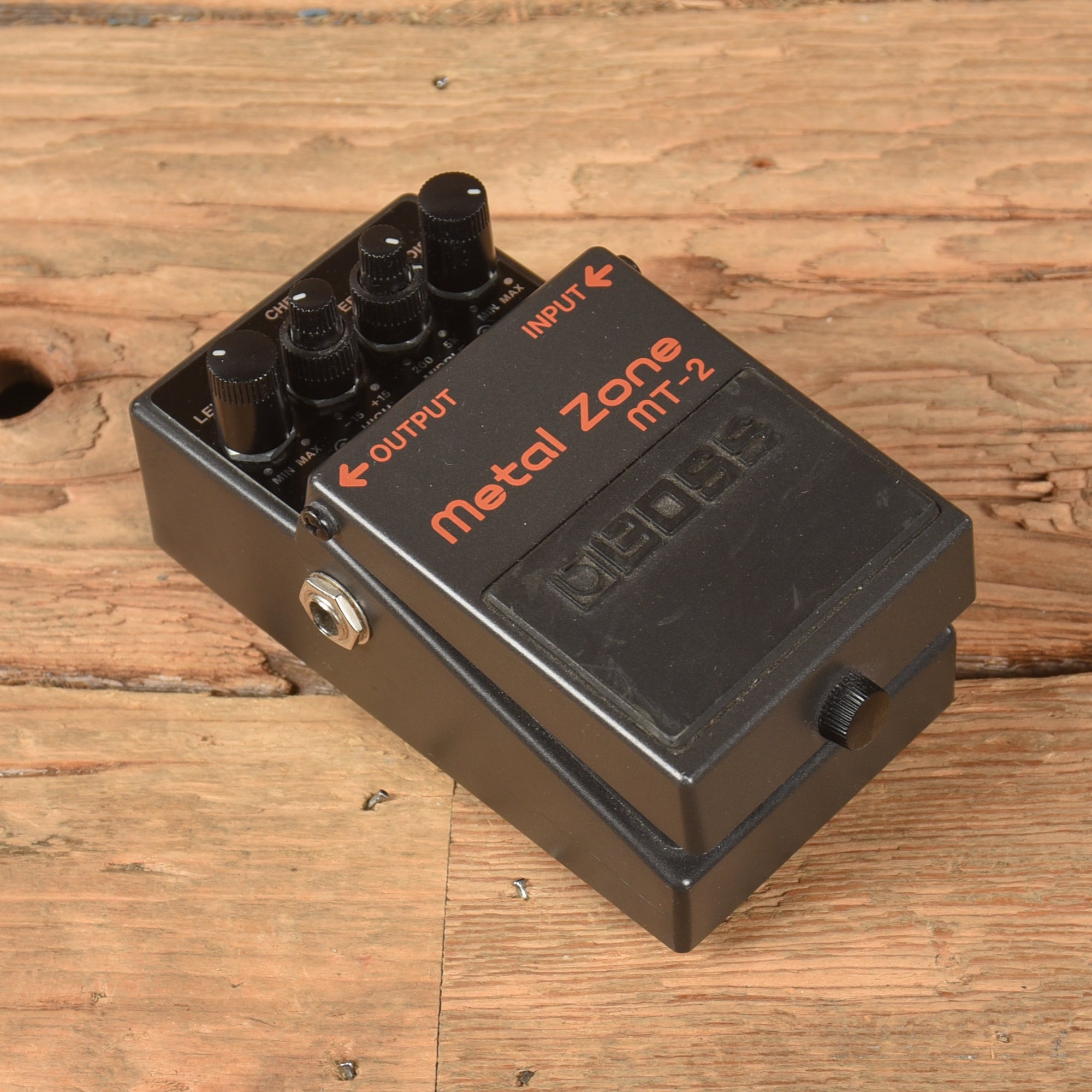 Boss MT-2 Metal Zone Effects and Pedals / Distortion