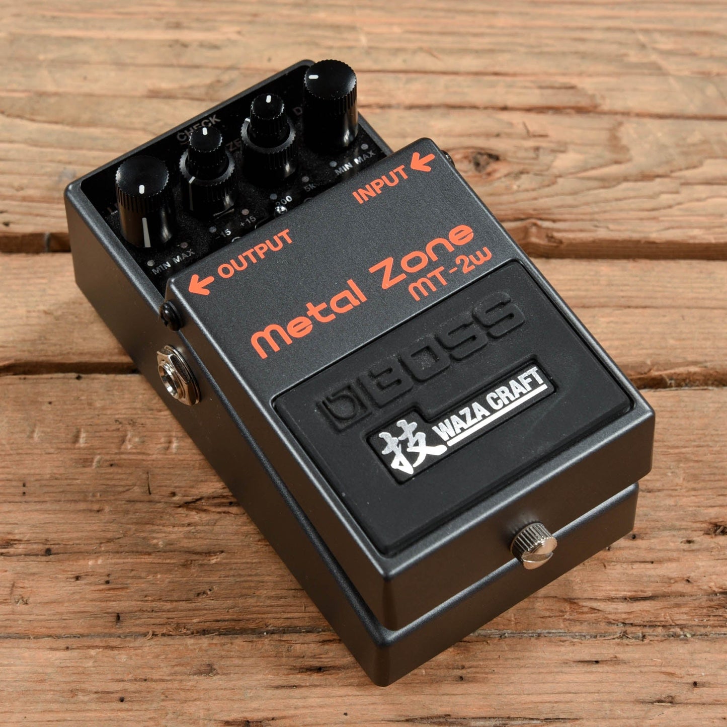 Boss MT-2w Metal Zone Waza Craft Effects and Pedals / Distortion
