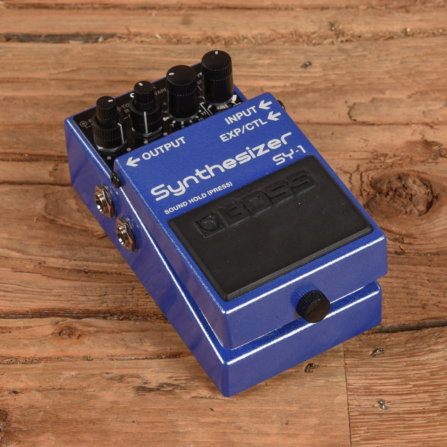 Boss SY-1 Synthesizer Effects and Pedals / Guitar Synths