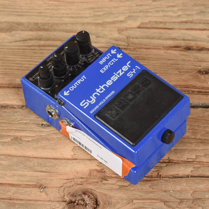Boss SY-1 Synthesizer Effects and Pedals / Guitar Synths