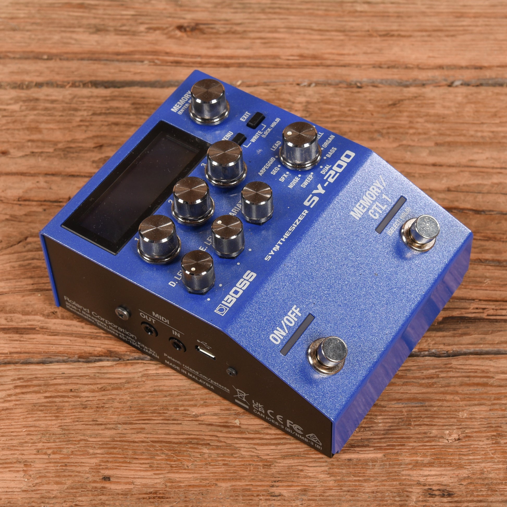 Boss SY-200 Synthesizer Effects and Pedals / Guitar Synths