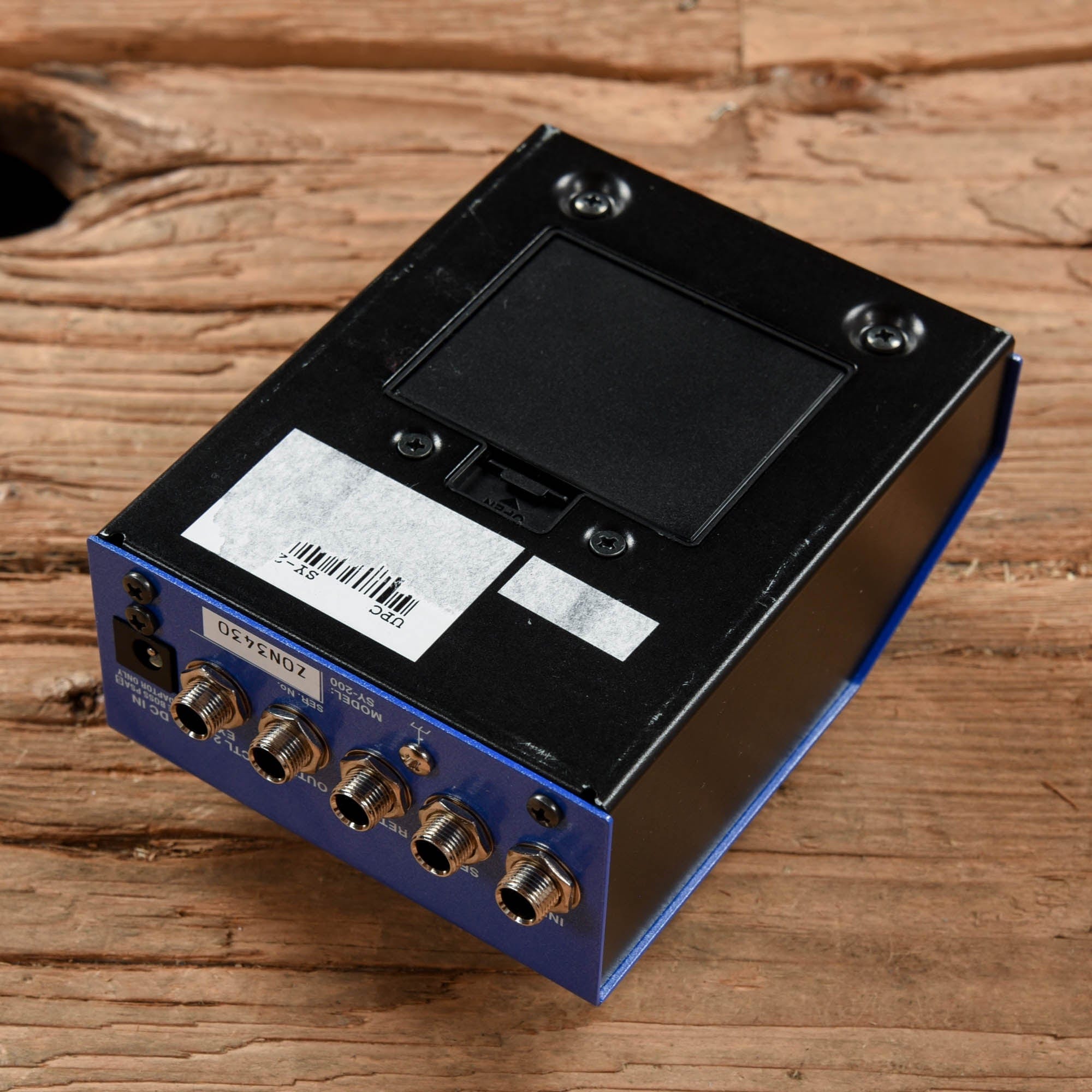 Boss SY-200 Synthesizer Effects and Pedals / Guitar Synths