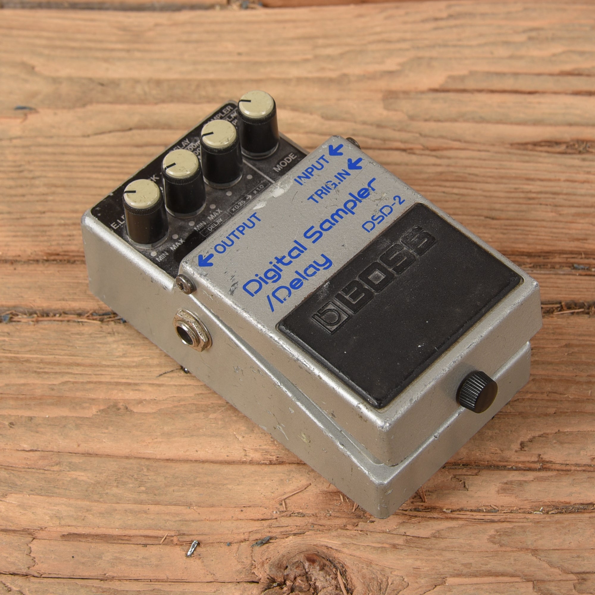 Boss DSD-2 Digital Sampler / Delay Effects and Pedals / Loop Pedals and Samplers