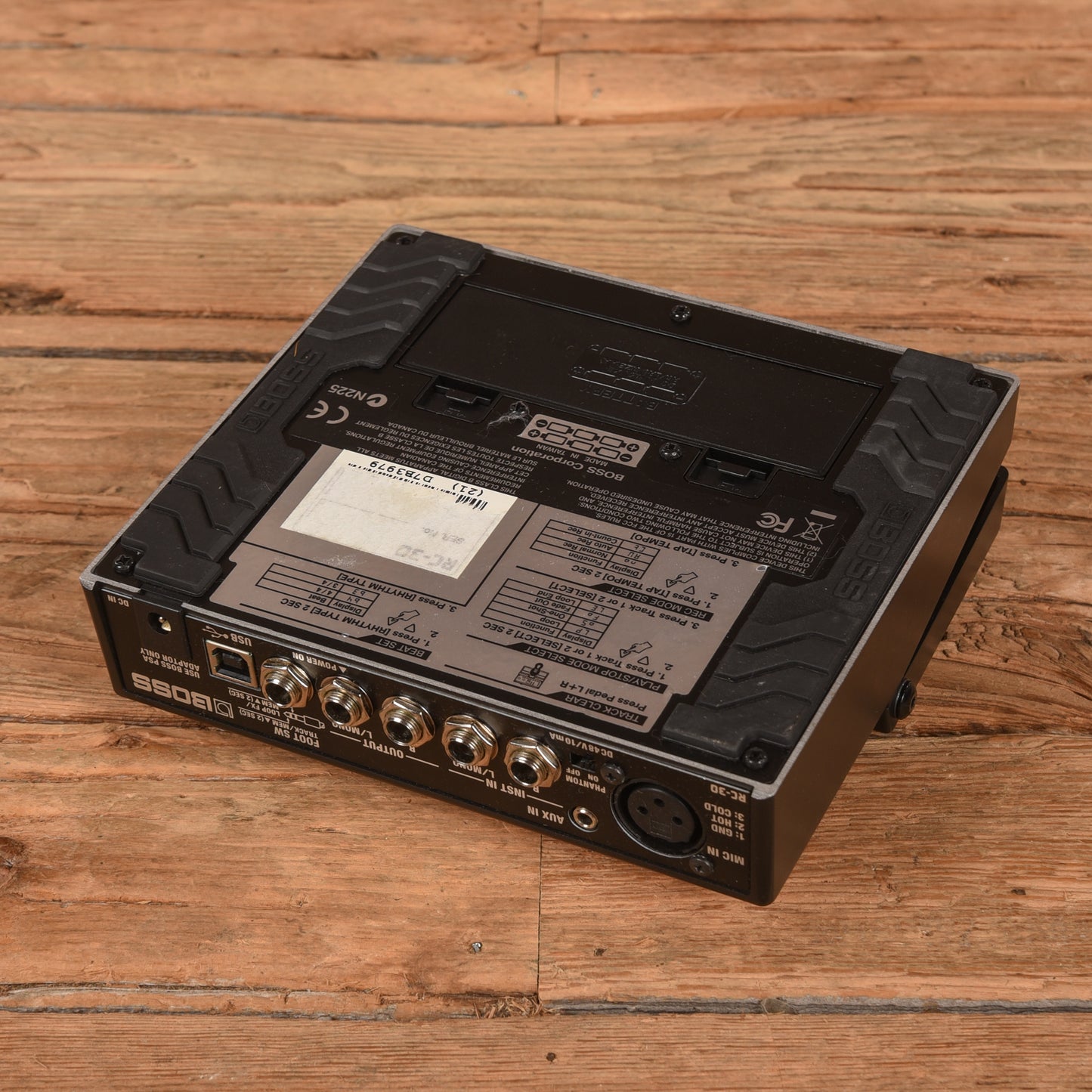 Boss RC-30 Loop Station Effects and Pedals / Loop Pedals and Samplers
