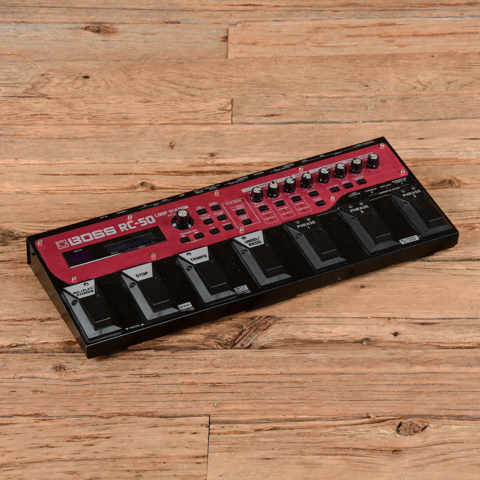Boss RC-50 Loop Station Effects and Pedals / Loop Pedals and Samplers