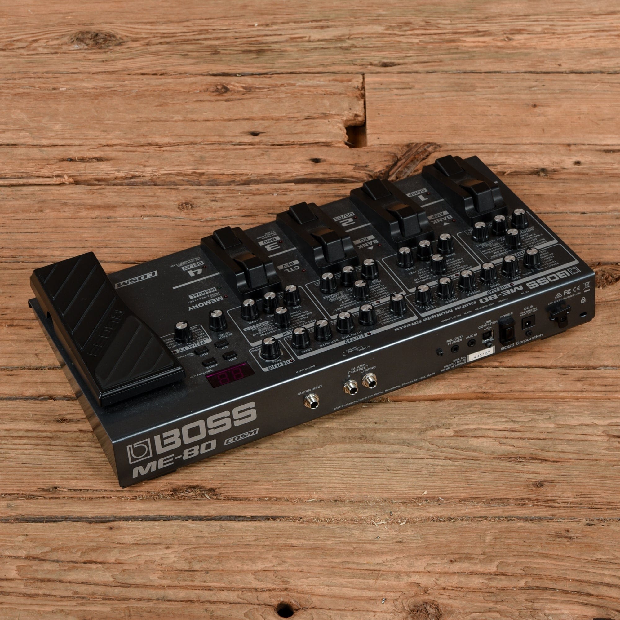 Boss ME-80 Effects and Pedals / Multi-Effect Unit