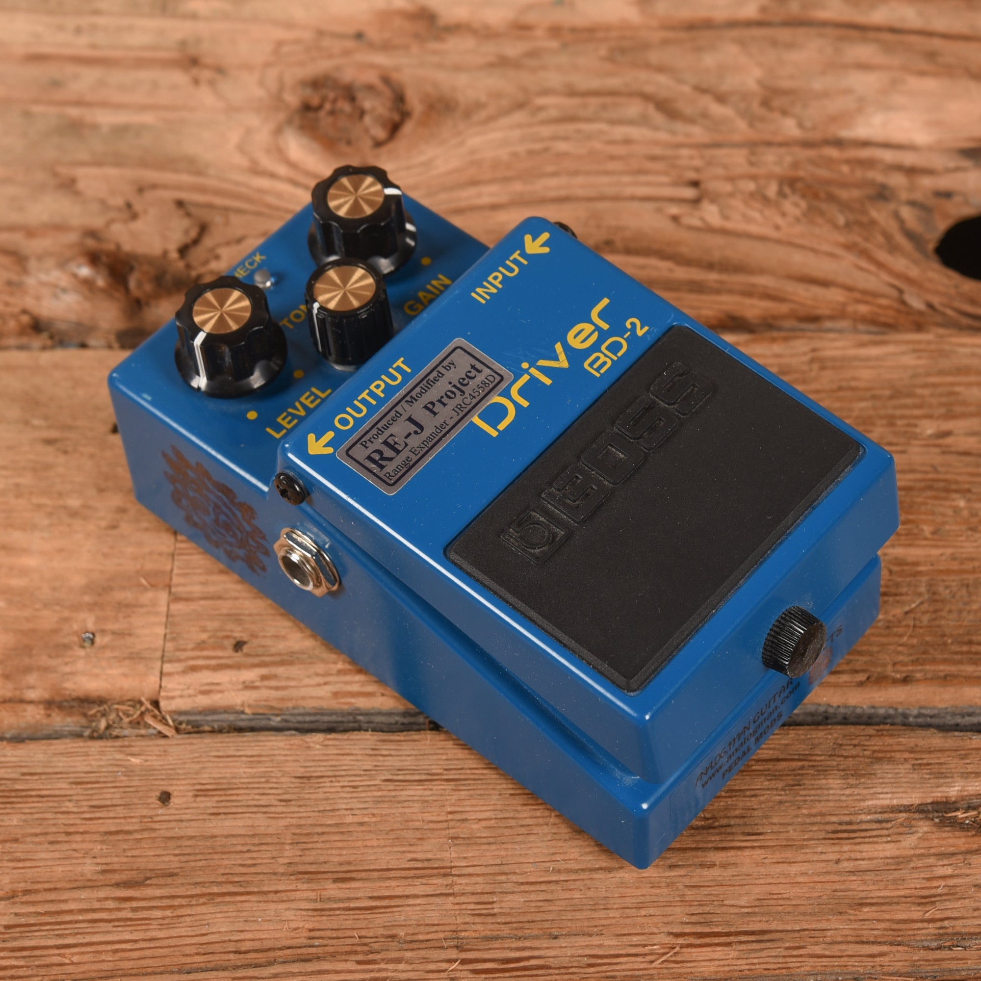 Boss BD-2 Blues Driver with Analogman RE-J Mod – Chicago Music