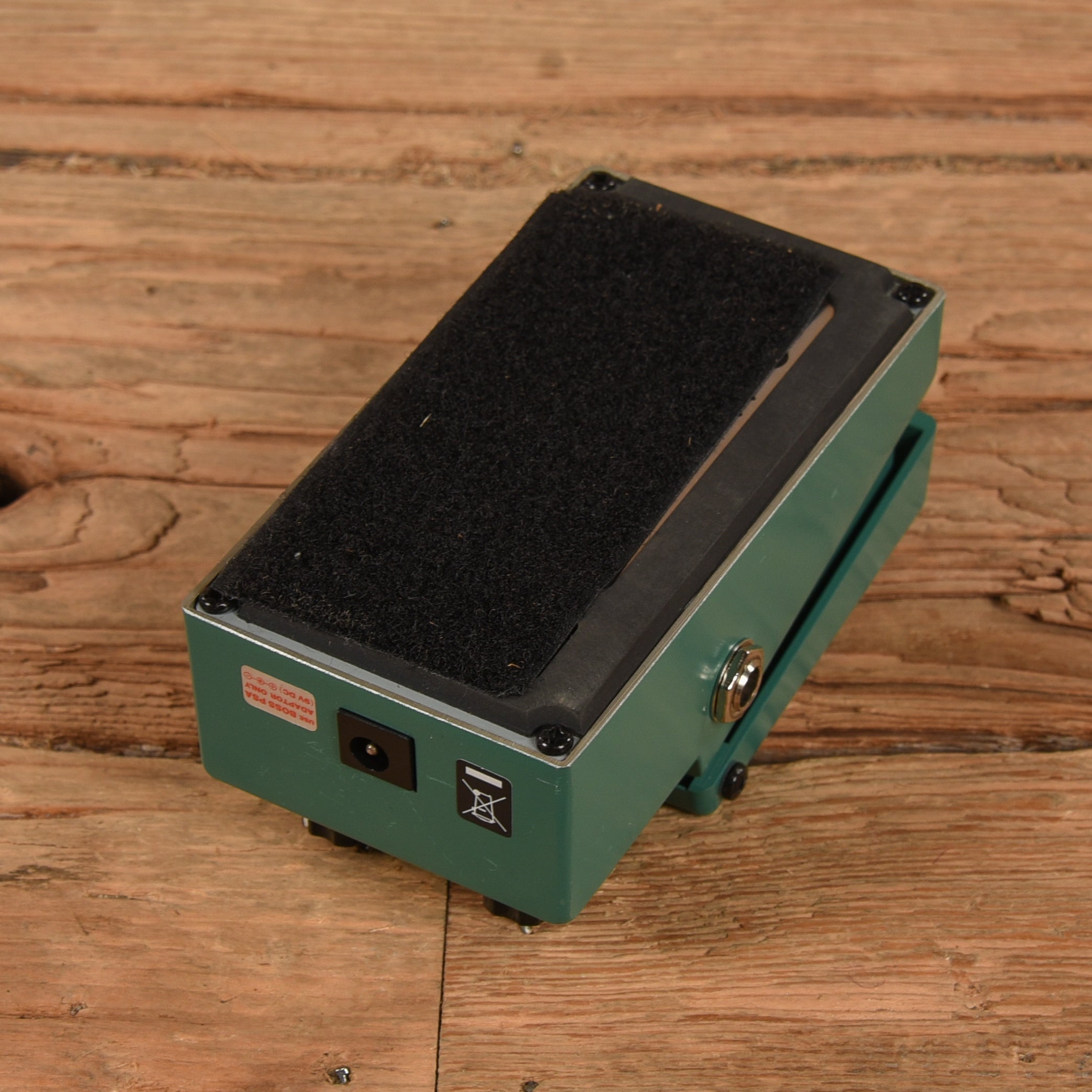 Boss TR-2 Tremolo Effects and Pedals / Tremolo