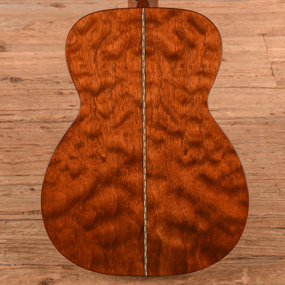 Bourgeois Custom Coupe 00 AT Sunburst Acoustic Guitars