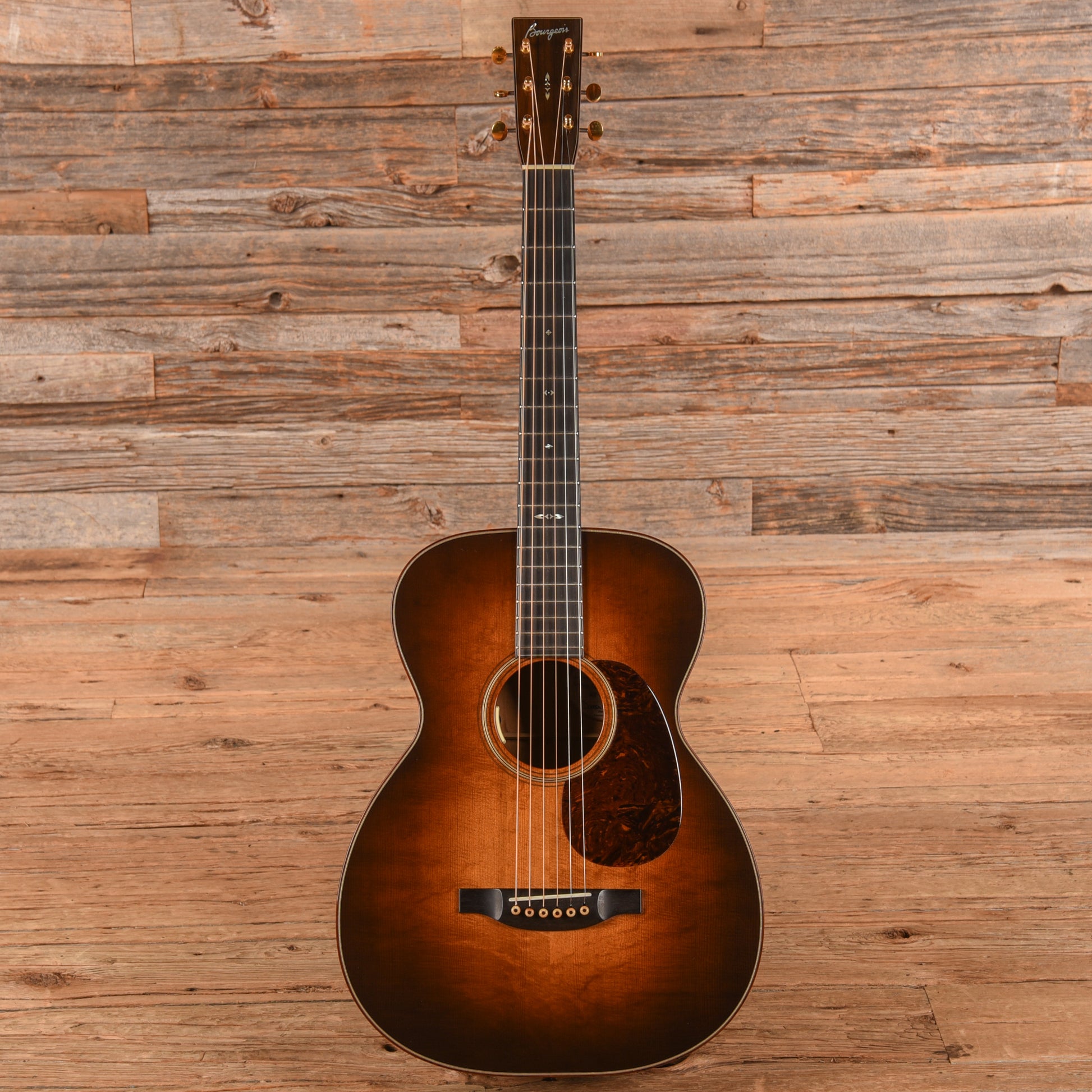 Bourgeois Custom Coupe 00 AT Sunburst Acoustic Guitars
