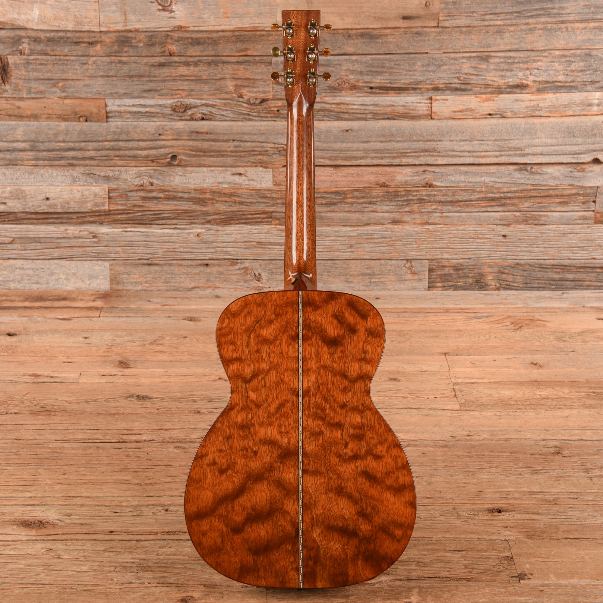 Bourgeois Custom Coupe 00 AT Sunburst Acoustic Guitars