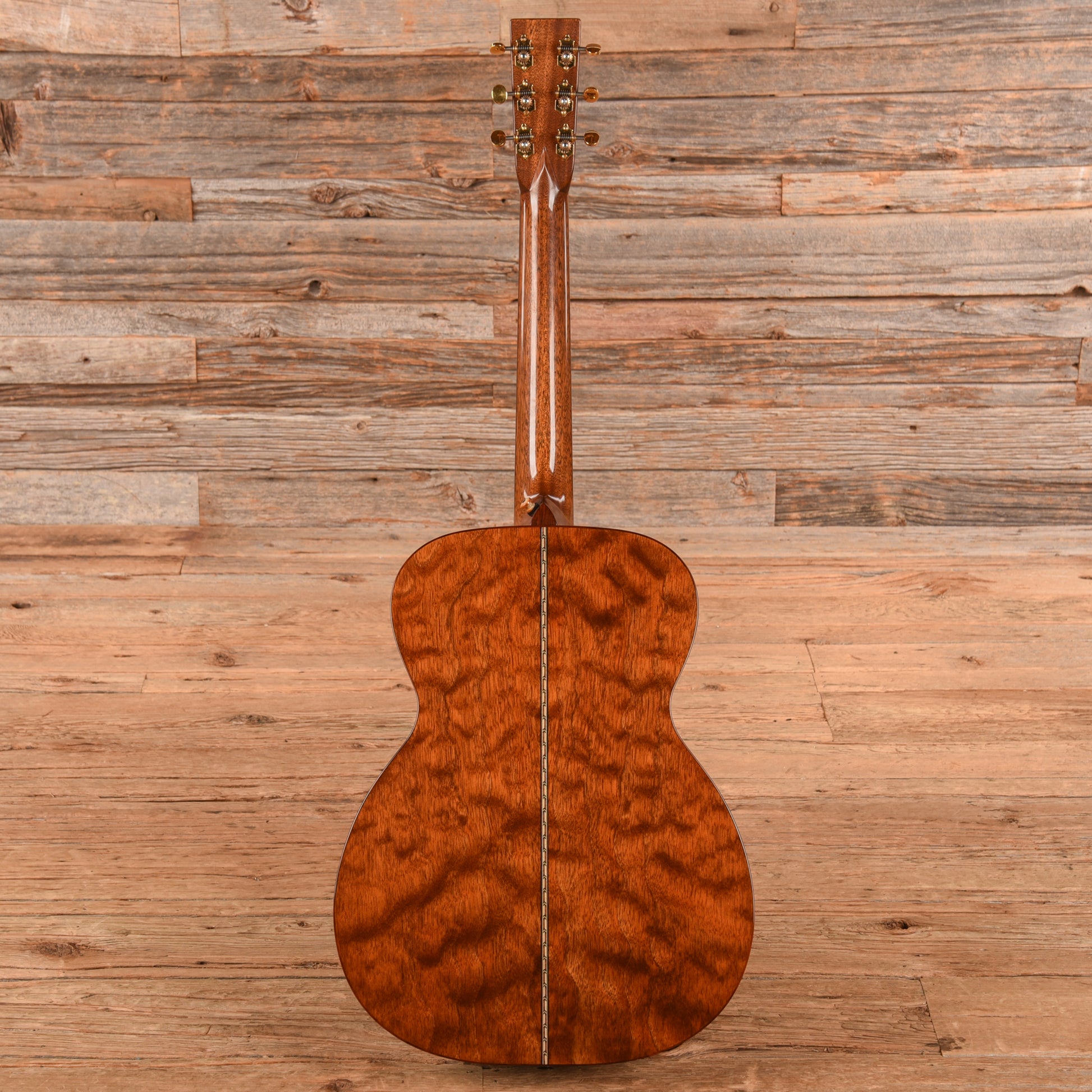 Bourgeois Custom Coupe 00 AT Sunburst Acoustic Guitars