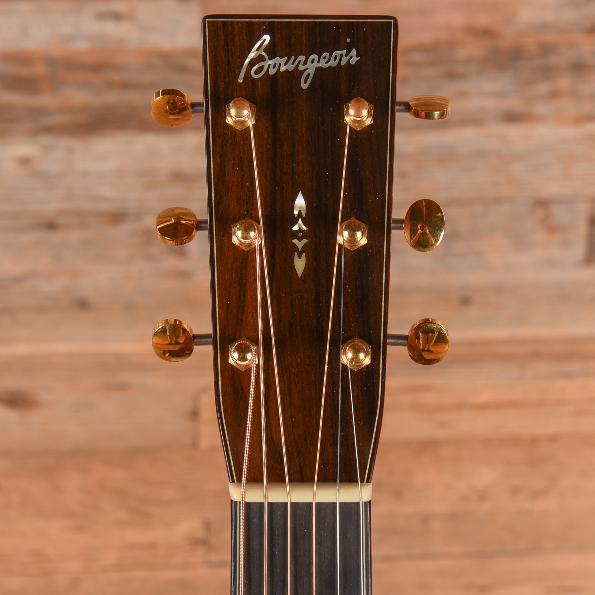 Bourgeois Custom Coupe 00 AT Sunburst Acoustic Guitars