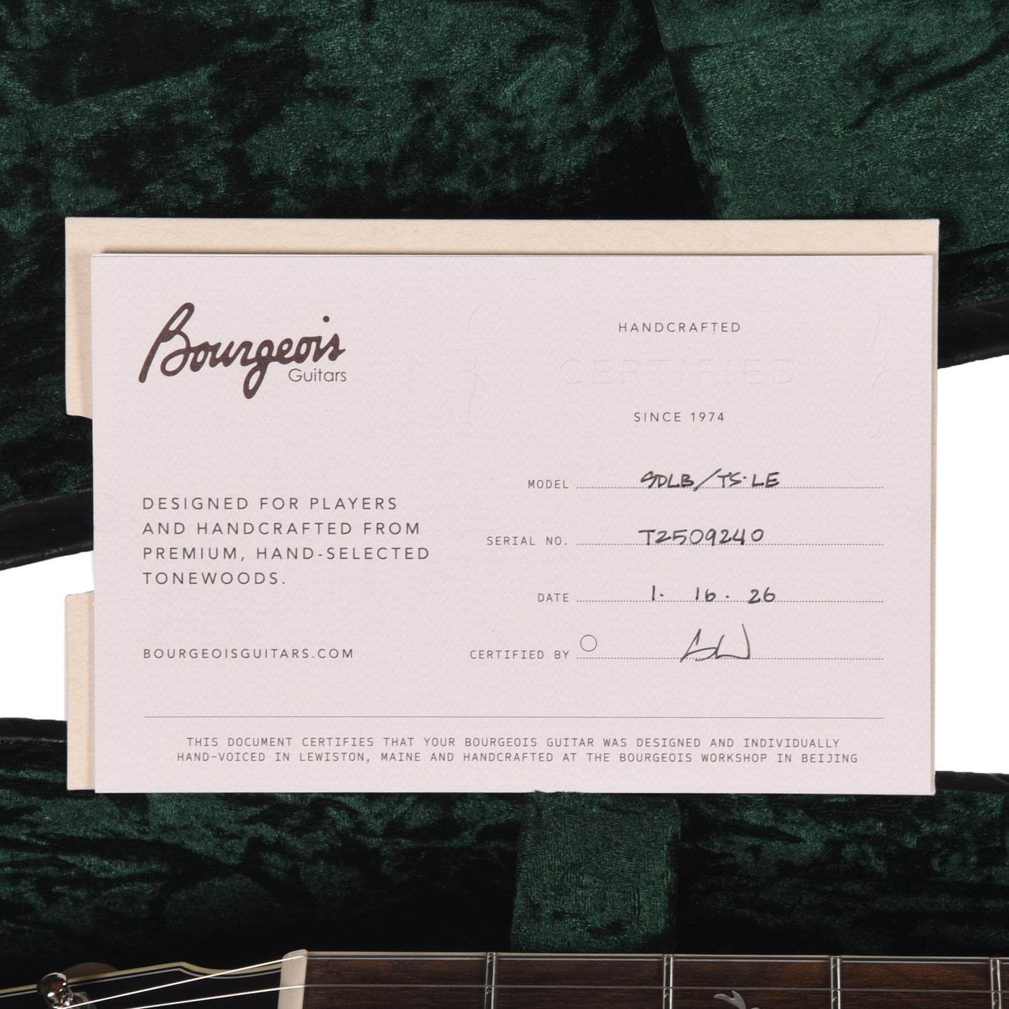 Bourgeois Limited Edition Touchstone Luke Bryan Signature Slope Shoulder Dreadnought Aged Tone Sitka/Walnut Sunburst Acoustic Guitars / Dreadnought