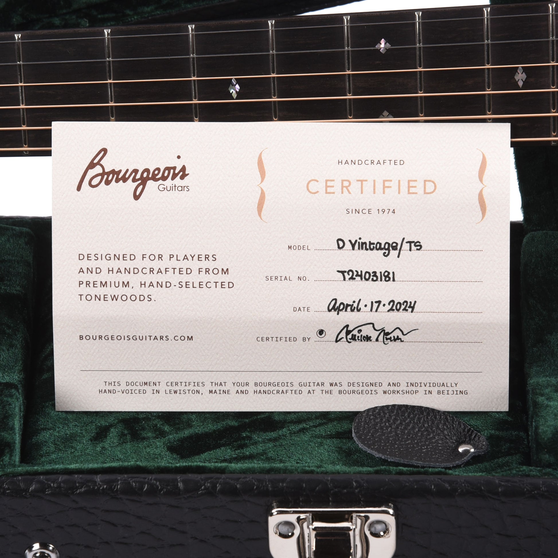 Bourgeois Touchstone Vintage D Alaskan Sitka/Indian Rosewood Natural Acoustic Guitars / Dreadnought