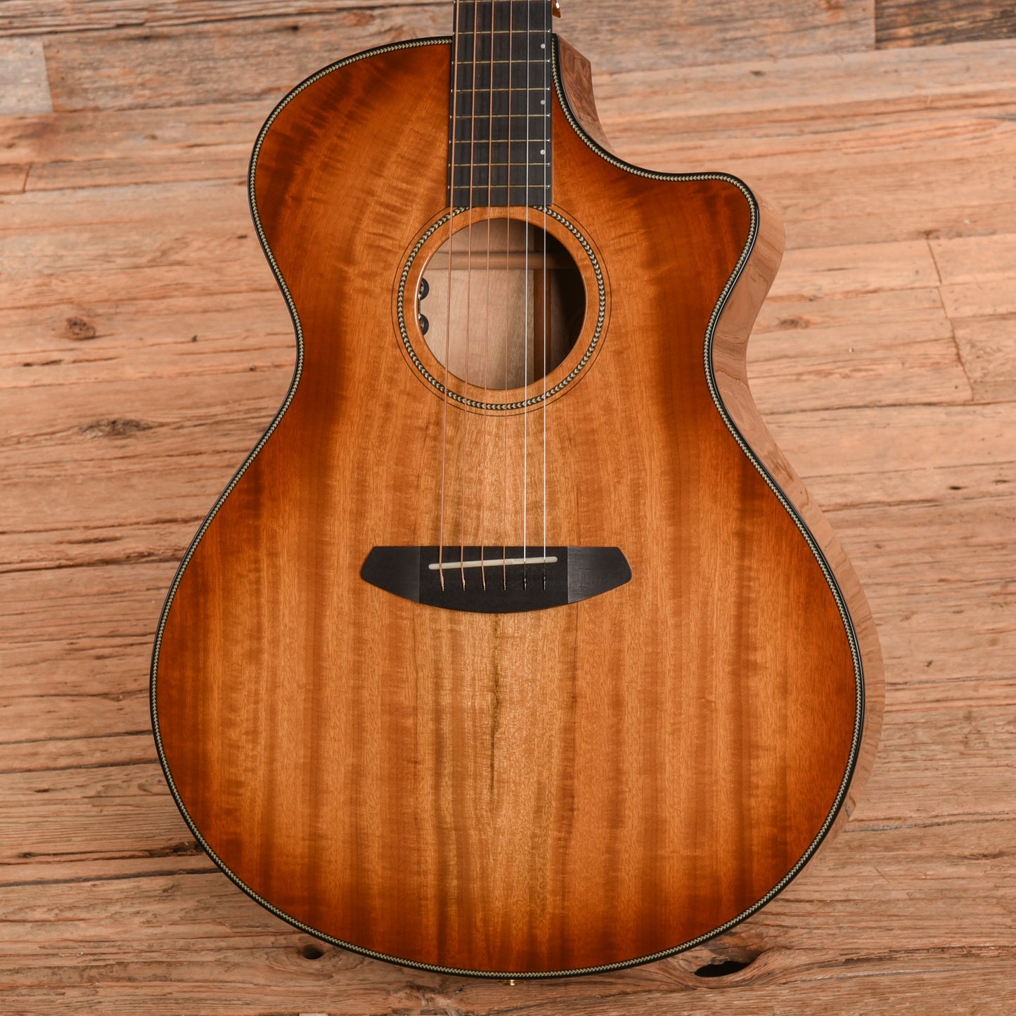 Breedlove Oregon Concerto CE Sunburst 2022 Acoustic Guitars / Concert