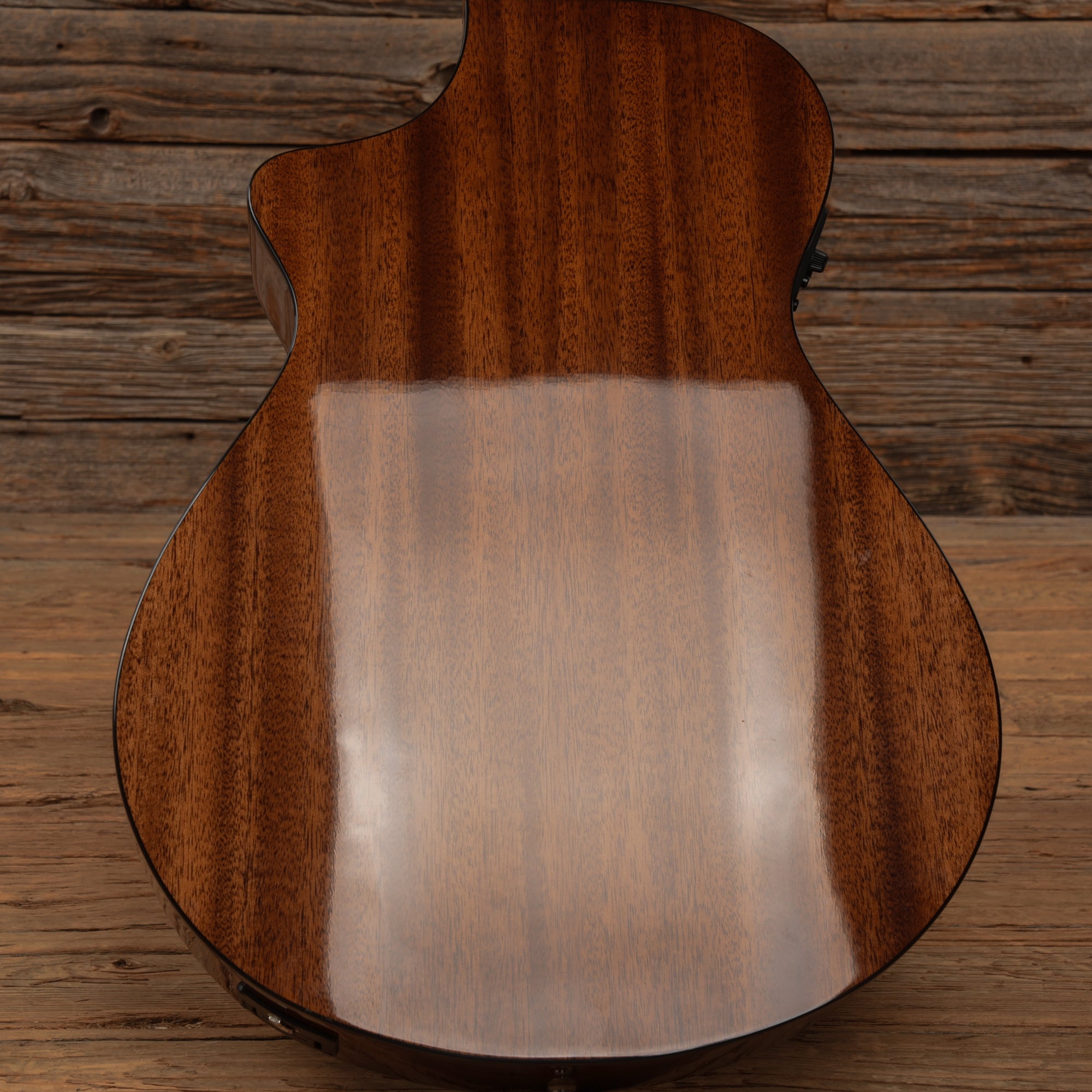 Breedlove Discovery S Concert CE HB Brown