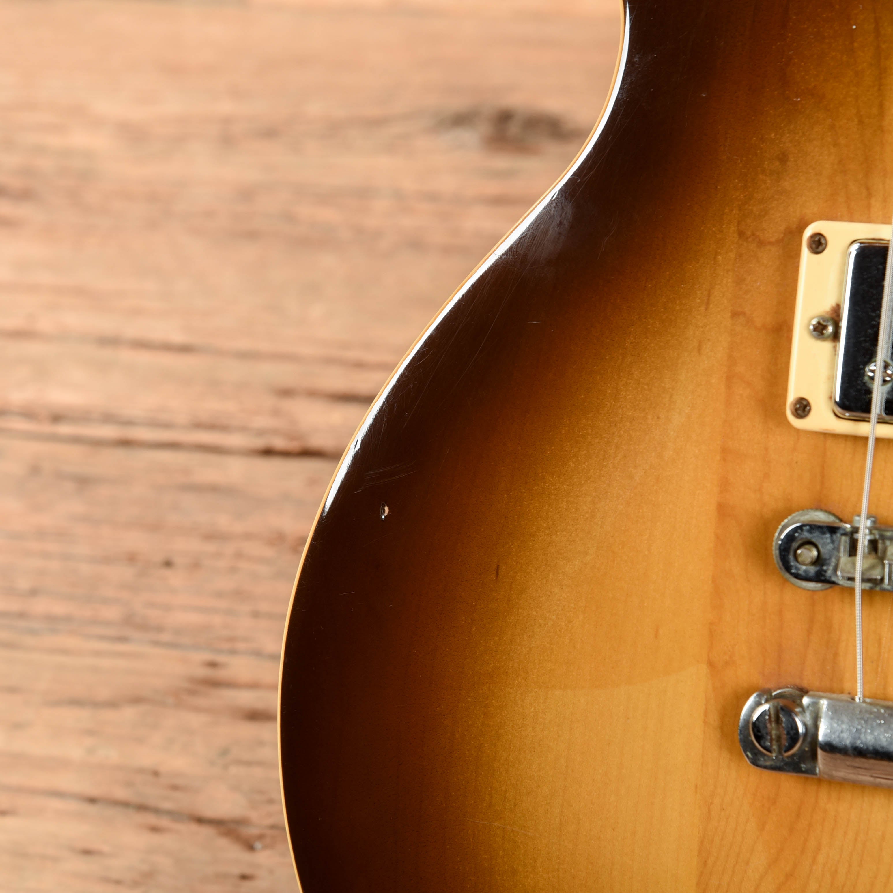 Burny FLG70 Honey Burst 1977 Electric Guitars / Solid Body