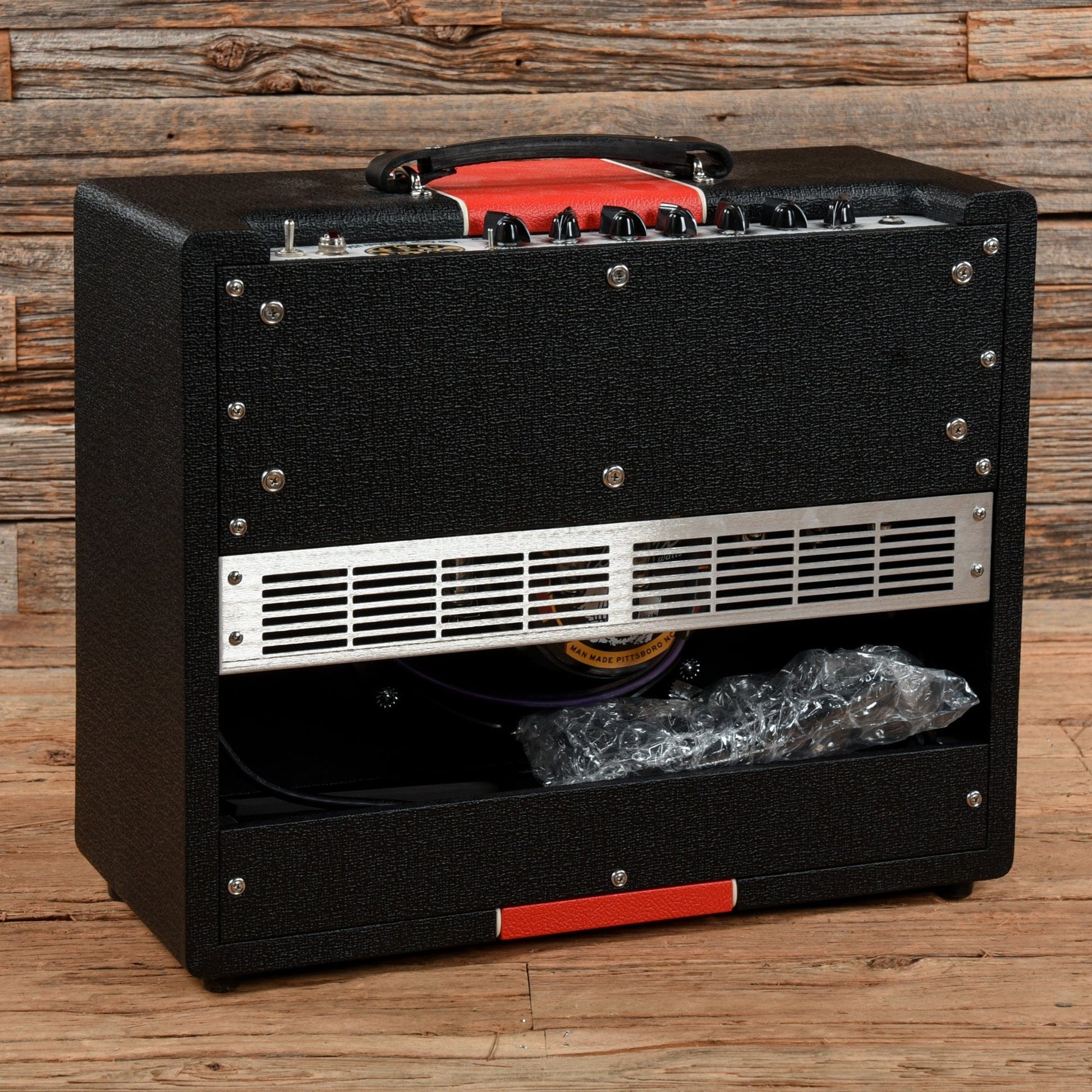 Carr Super Bee Amps / Guitar Cabinets
