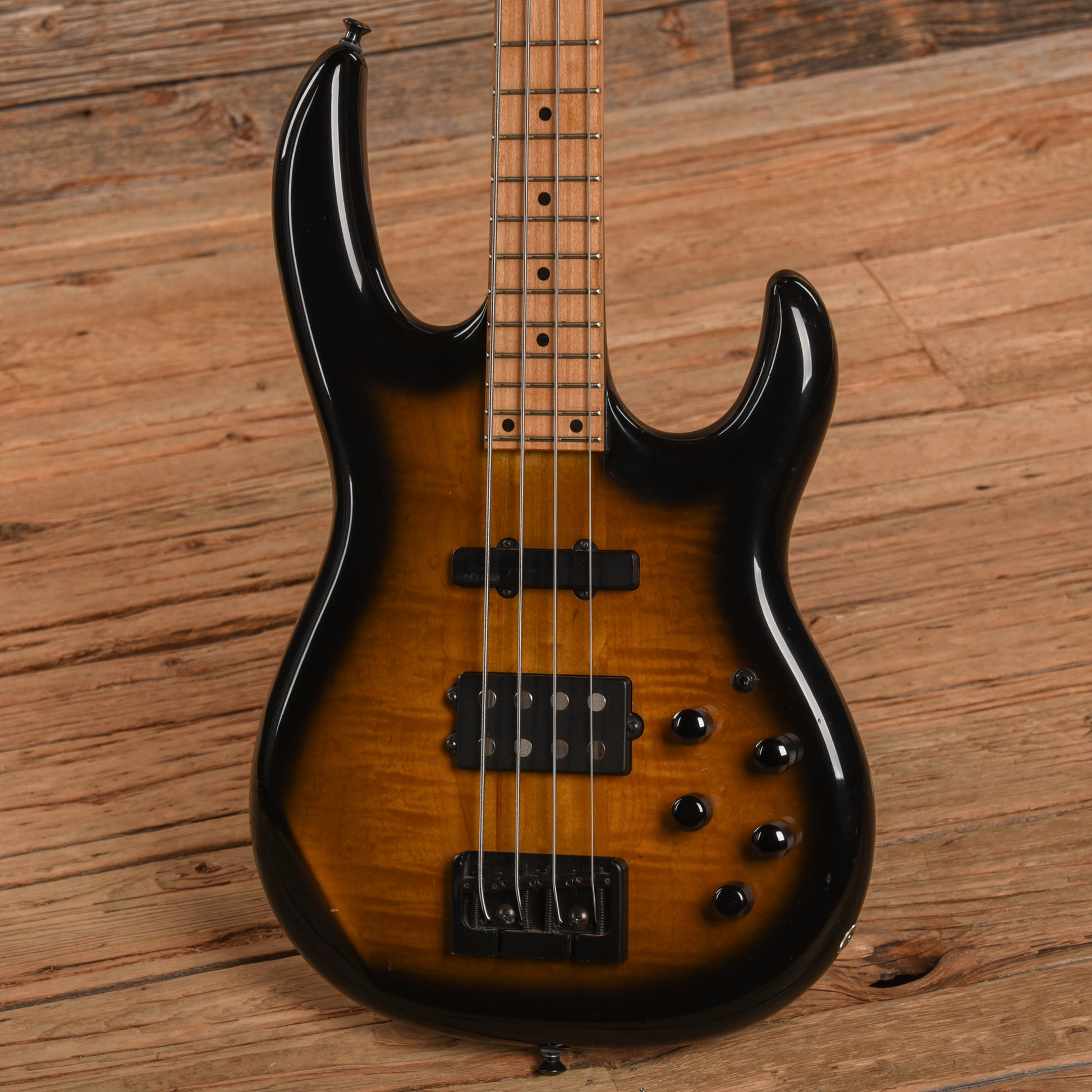 Carvin LB-70 Sunburst Bass Guitars / 4-String