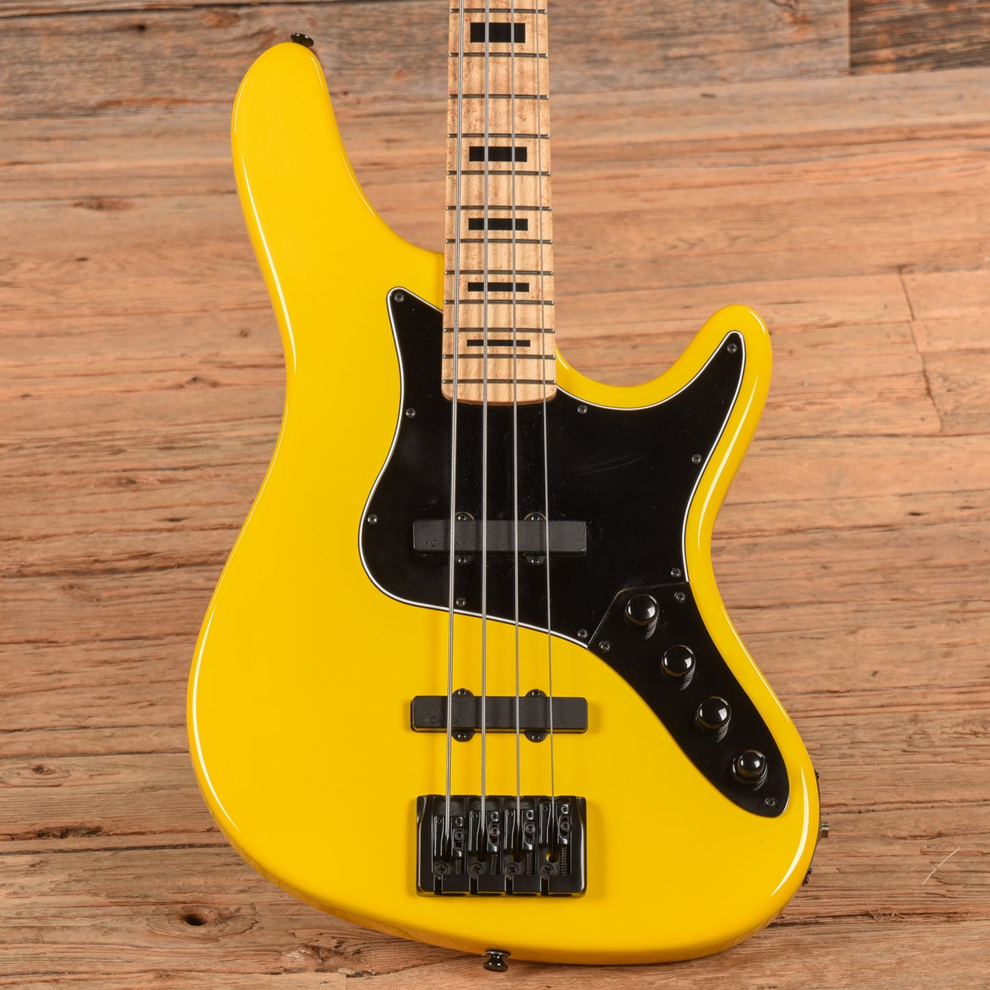 Carvin SB4000 Yellow Bass Guitars / 4-String