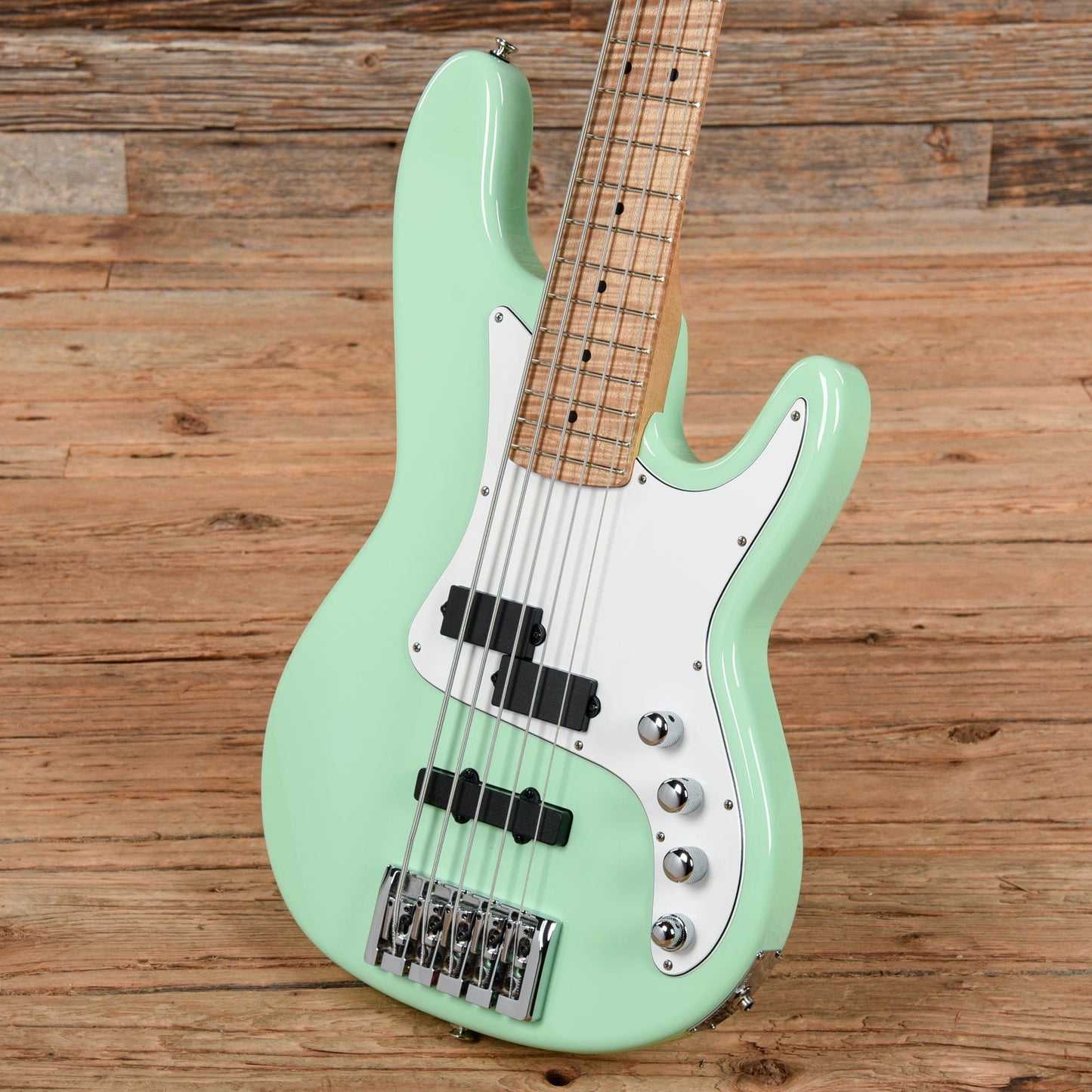 Carvin PB5 Green Bass Guitars / 5-String or More