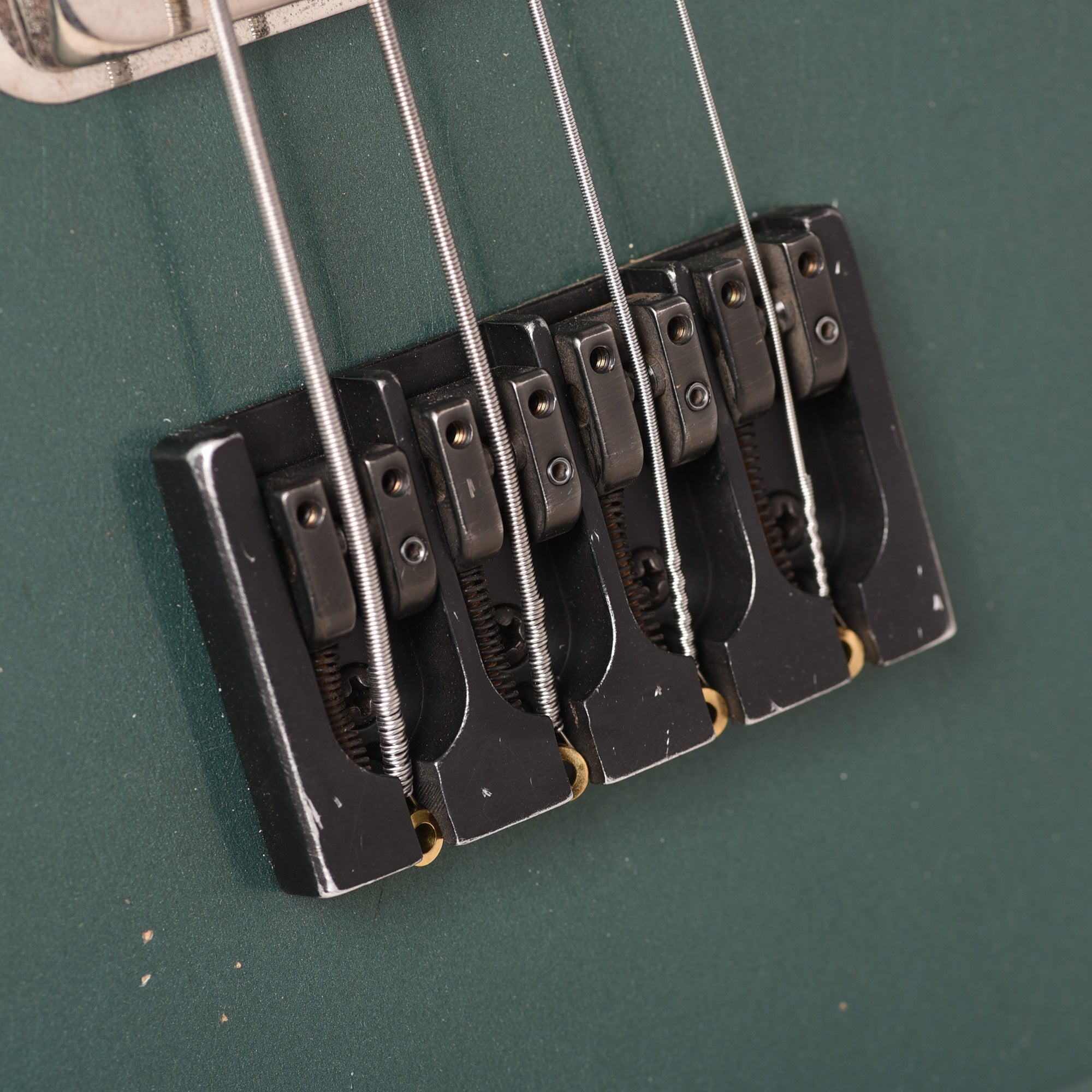 Castedosa Conchers Short-Scale Bass Aged Sherwood Green w/Novak Pickups