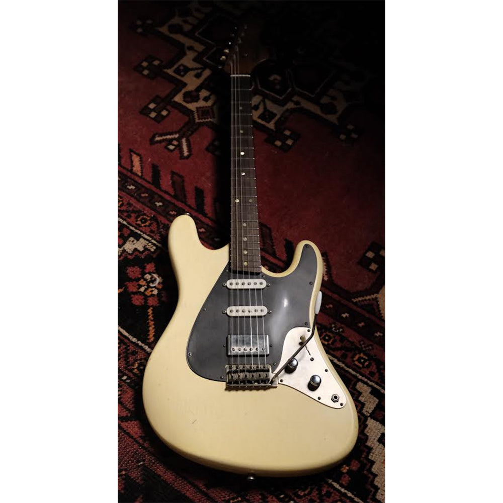 Castedosa Limited Edition Fam Built El Caballo Vintage White Light Aged Electric Guitars