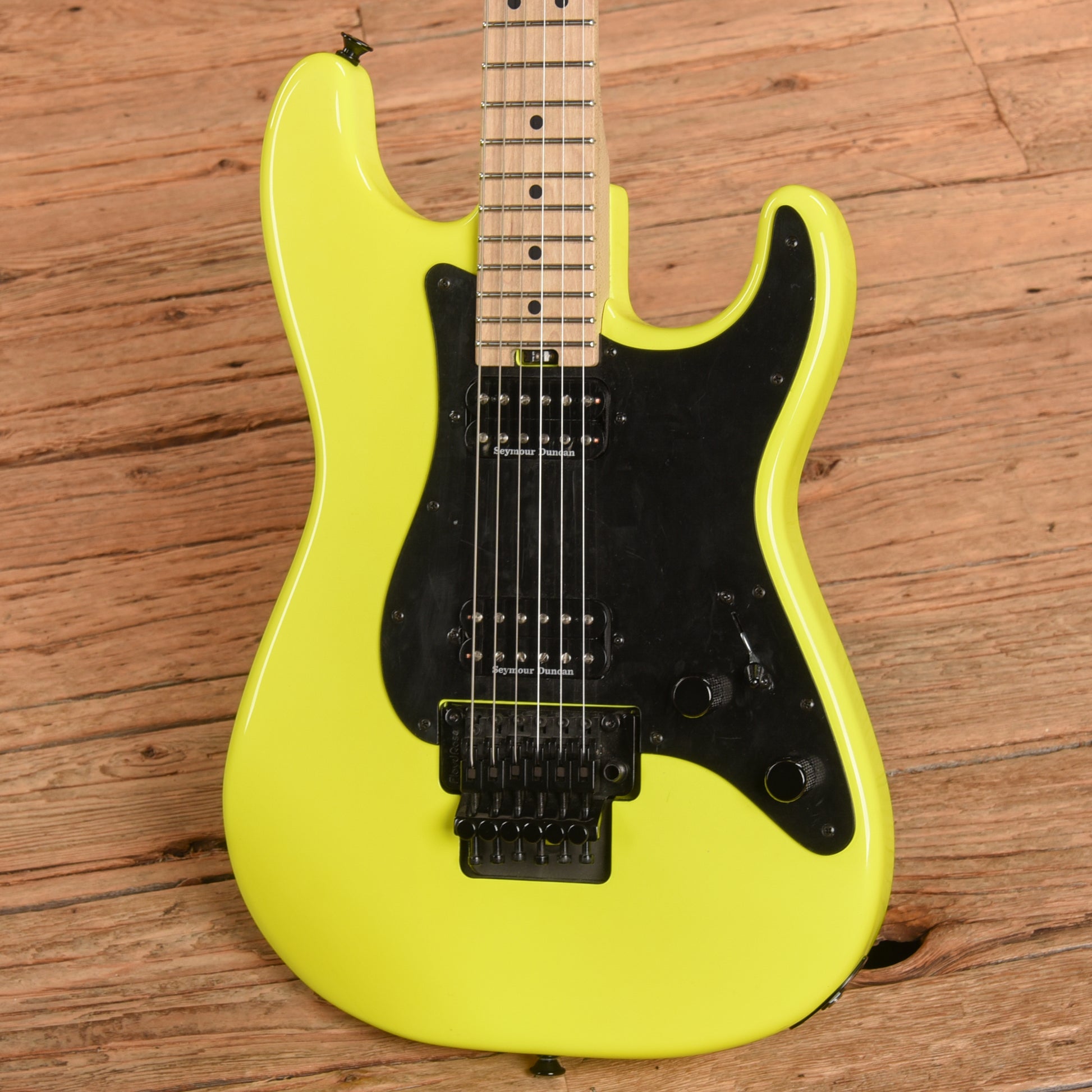 Charvel Pro-Mod So-Cal Style 1 HH FR Neon Yellow 2015 Electric Guitars / Solid Body