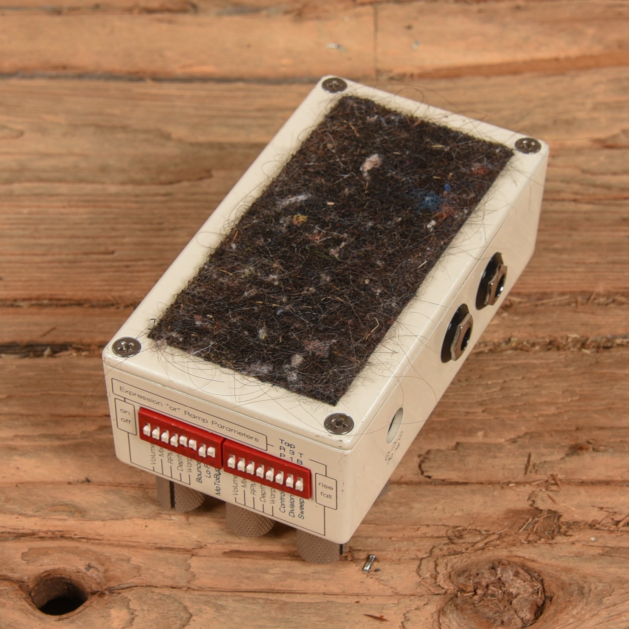 Chase Bliss Warped Vinyl Mk II Effects and Pedals / Chorus and Vibrato