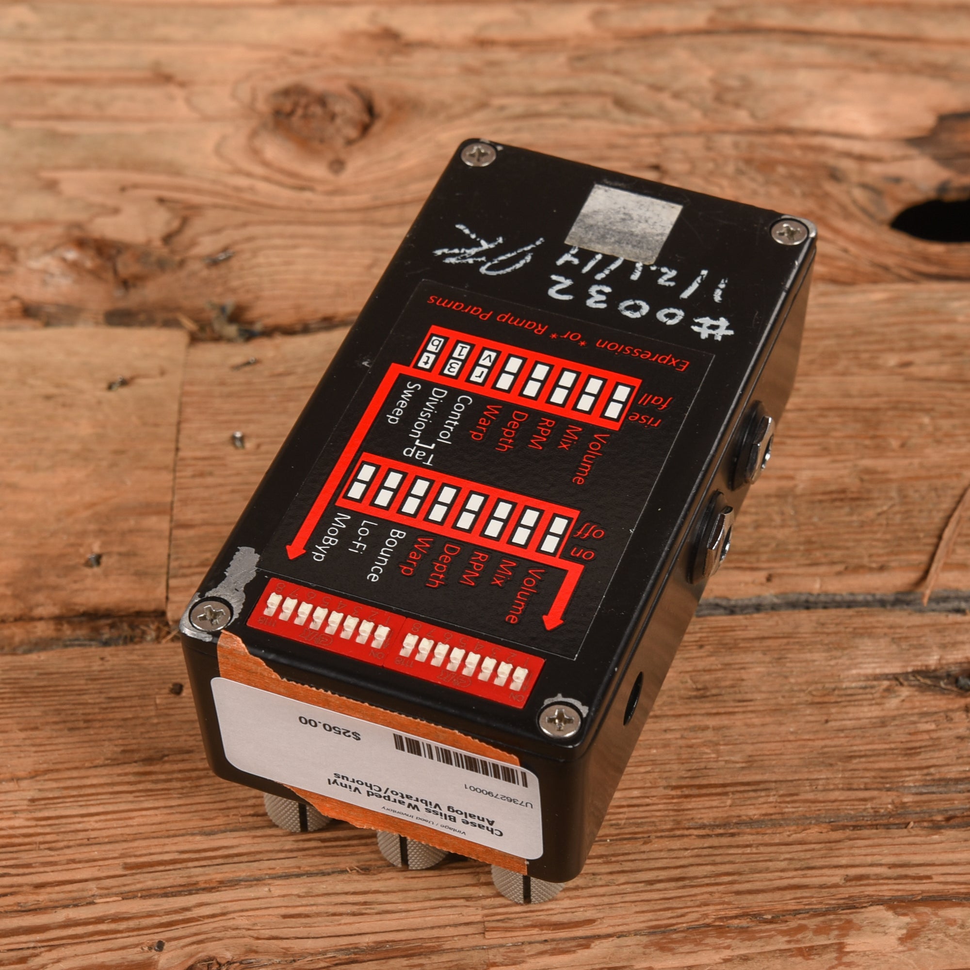 Chase Bliss Warped Vinyl Analog Vibrato/Chorus Effects and Pedals / Multi-Effect Unit