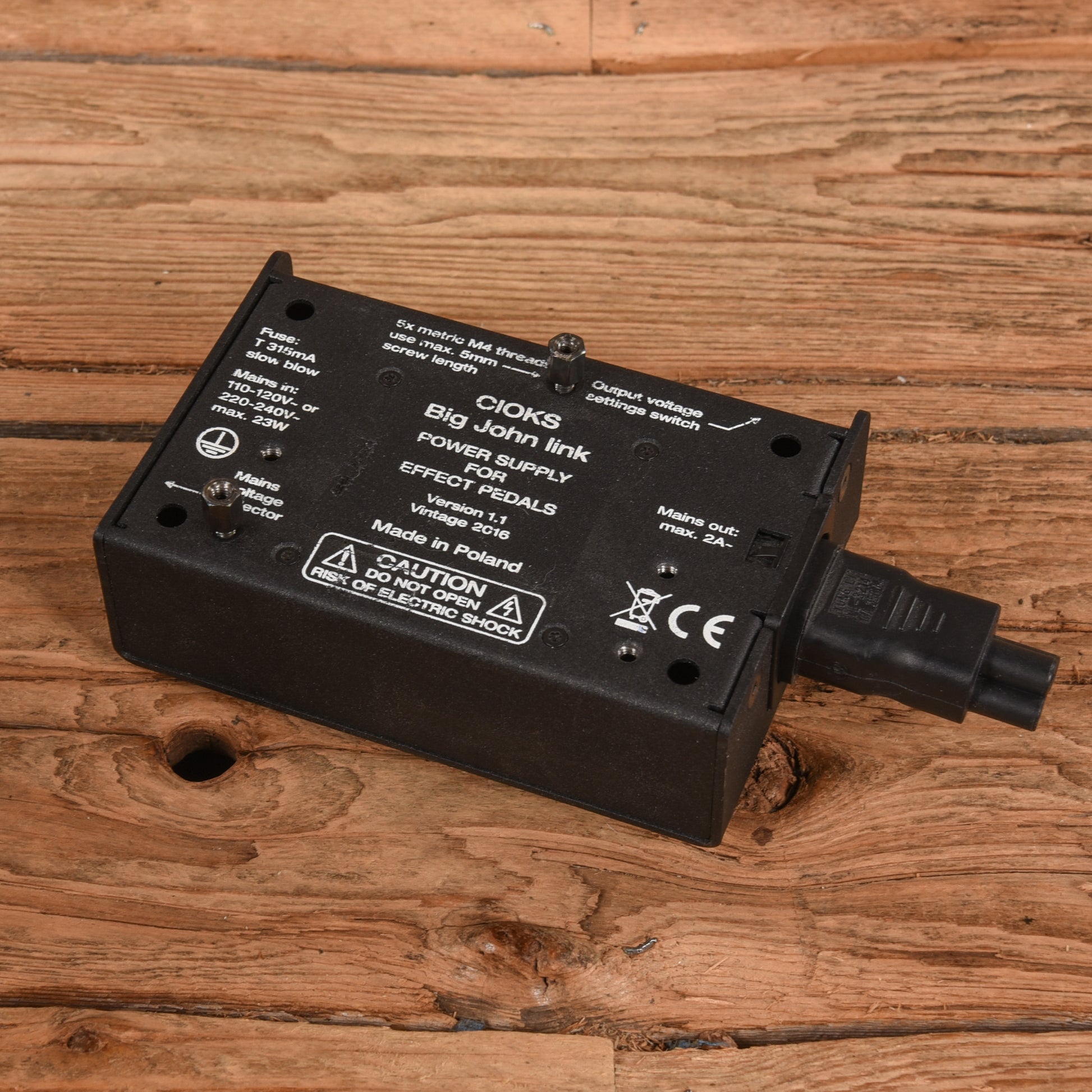 CIOKS Big John Link 100/400mA 6-Outlet 9/12v Power Supply Effects and Pedals / Pedalboards and Power Supplies