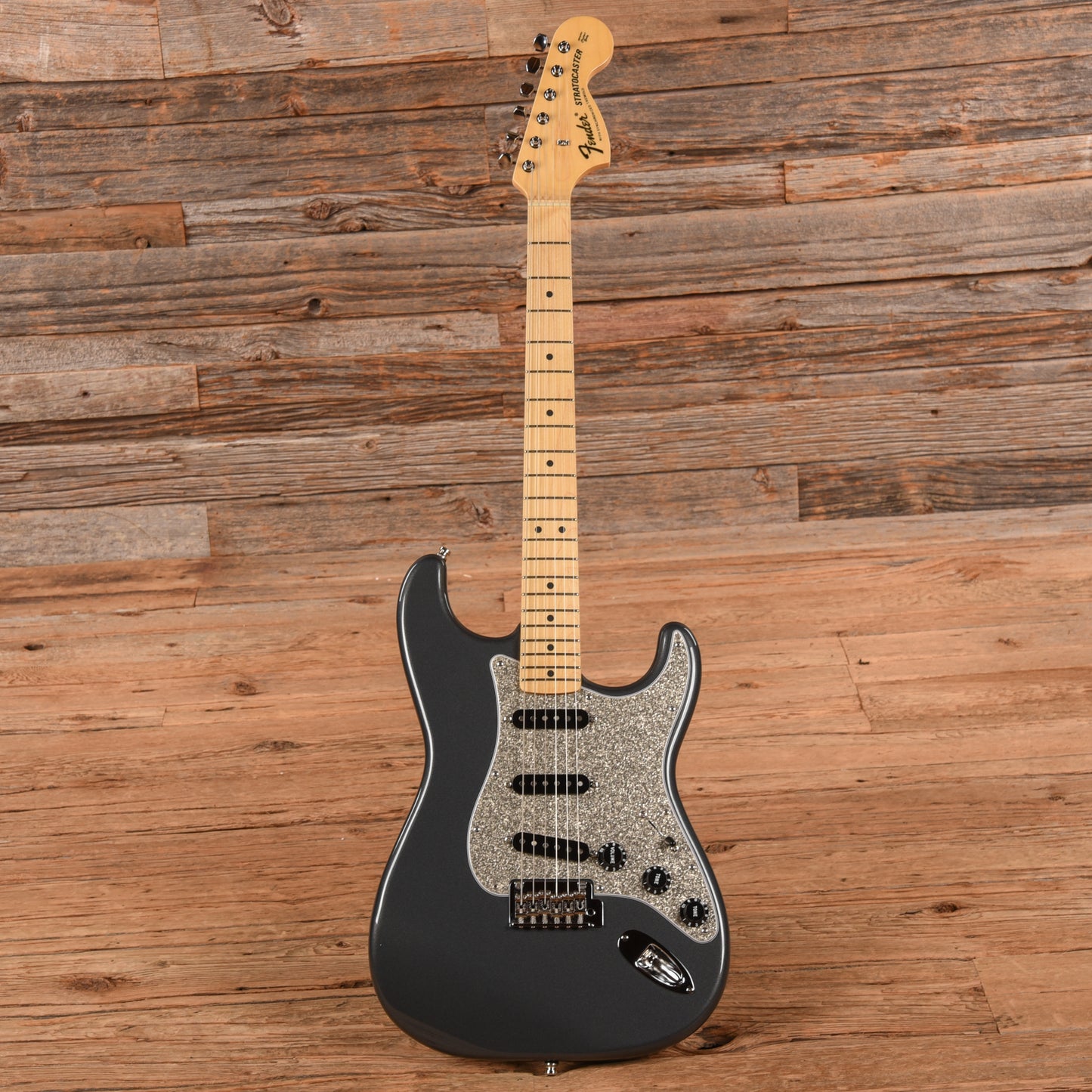 Fender MIJ Hybrid '68 Stratocaster Charcoal Frost Metallic 2019