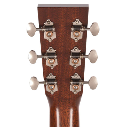 Collings 01 Traditional Honduran Mahogany Natural Vintage Satin Acoustic Guitars