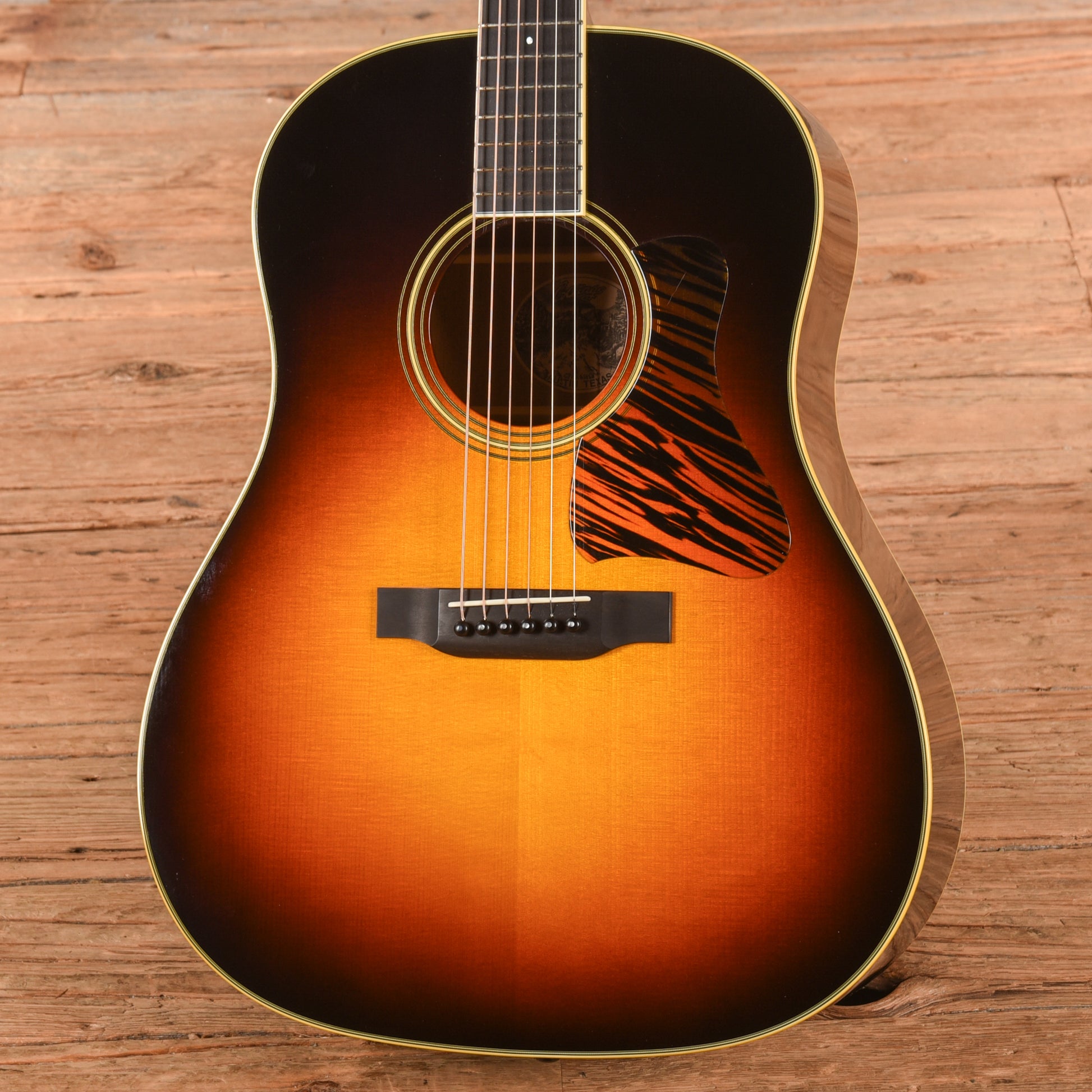 Collings CJ Mh GSS SB Varnish Sunburst Acoustic Guitars