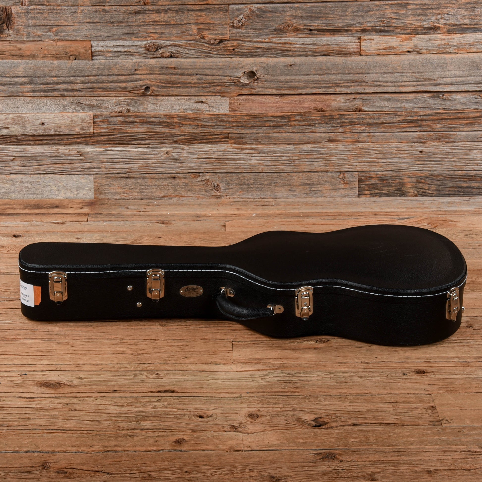 Collings 002H 14-Fret Natural Acoustic Guitars / OM and Auditorium