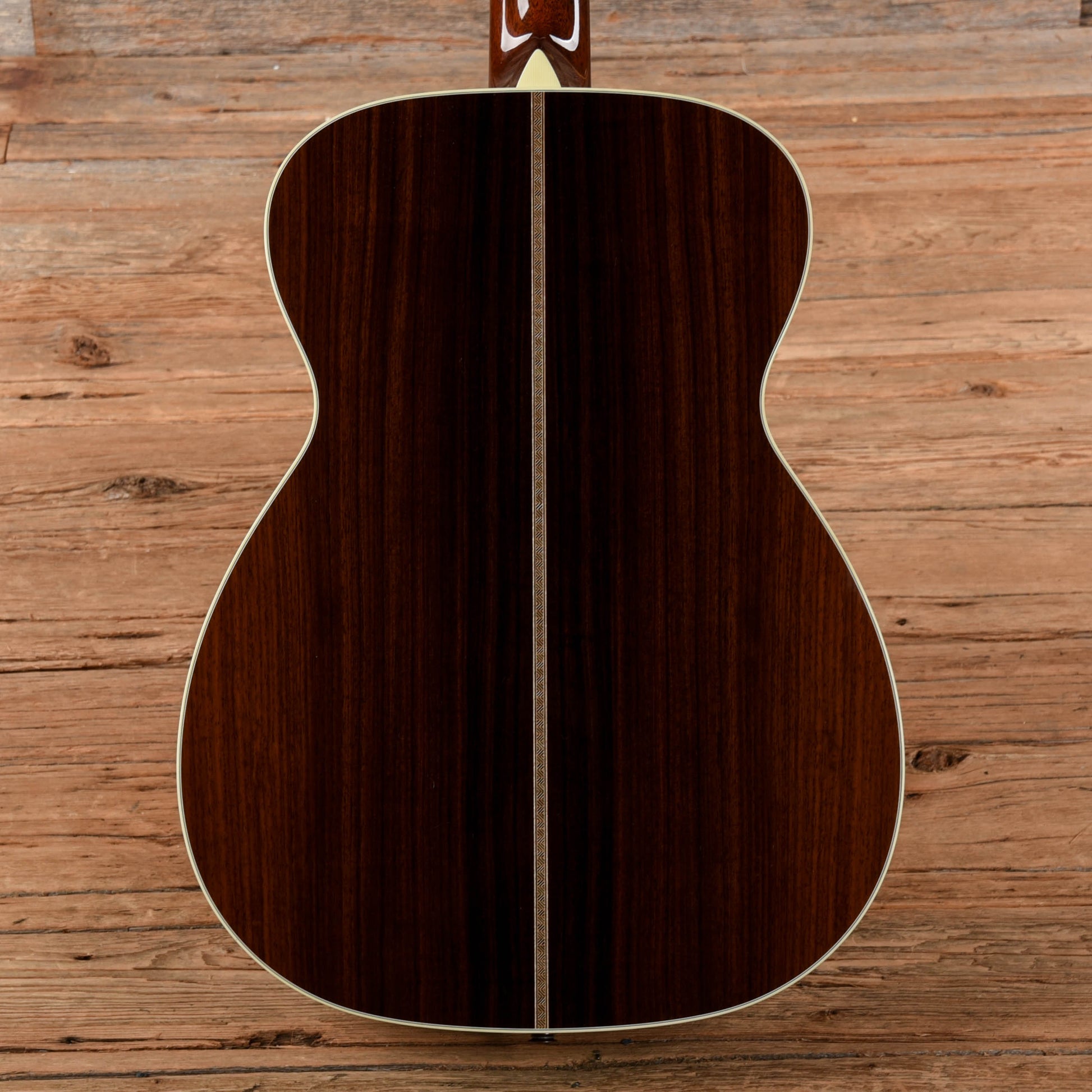 Collings 002H 14-Fret Natural Acoustic Guitars / OM and Auditorium