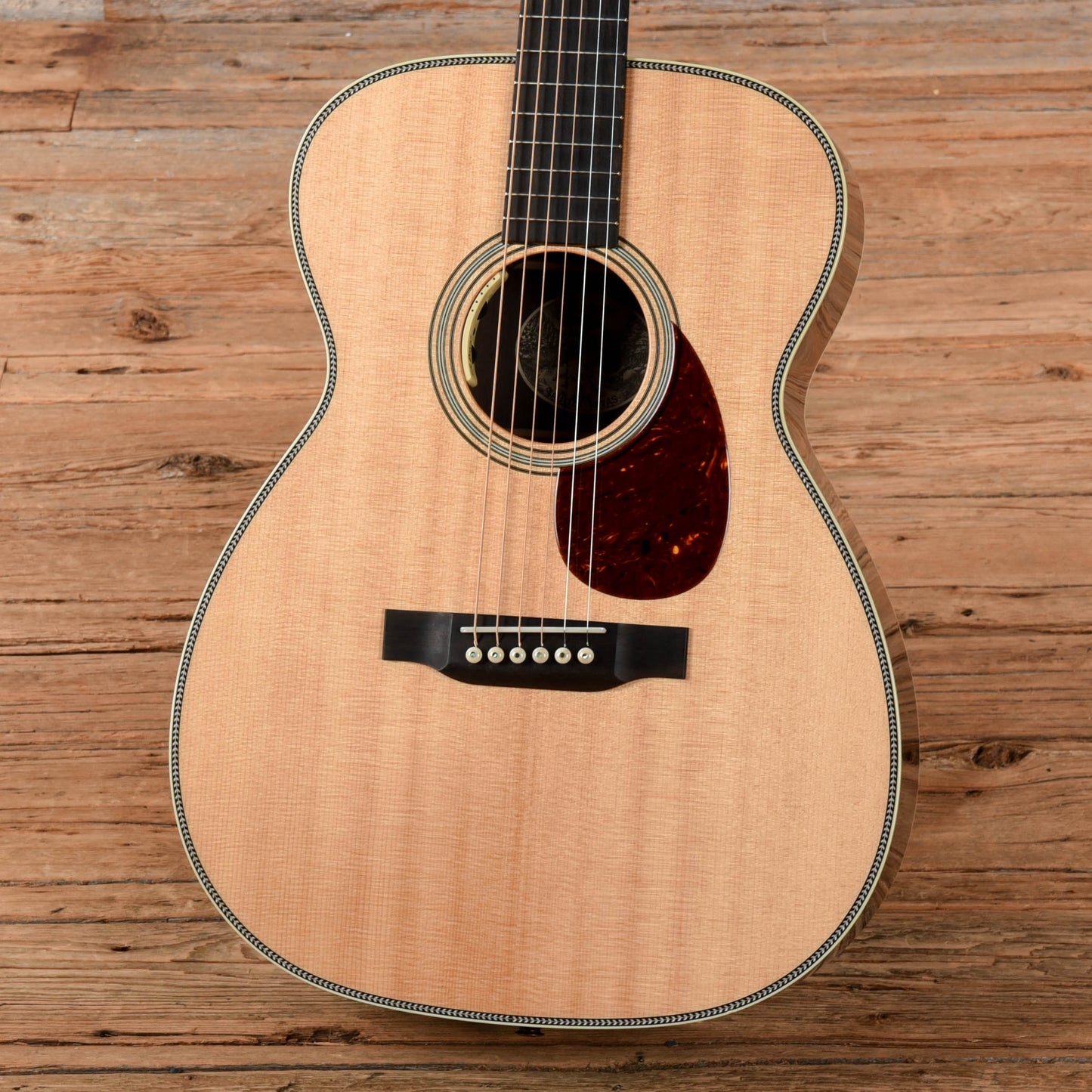 Collings 002H 14-Fret Natural Acoustic Guitars / OM and Auditorium