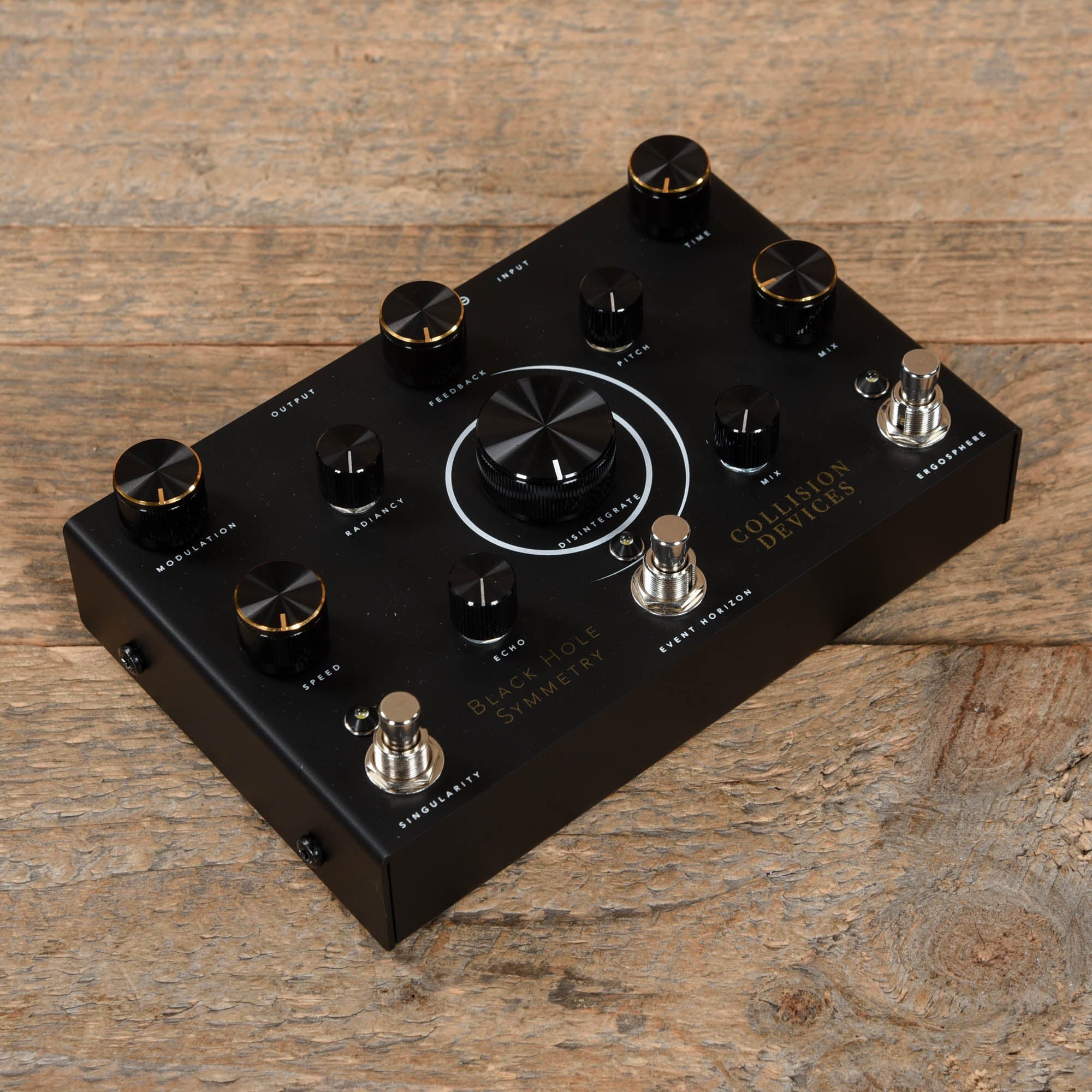 Collision Devices Black Hole Symmetry Delay Reverb Fuzz Effects and Pedals / Delay