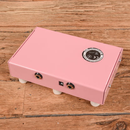 Collision Devices Black Hole Symmetry Pink Effects and Pedals / Delay